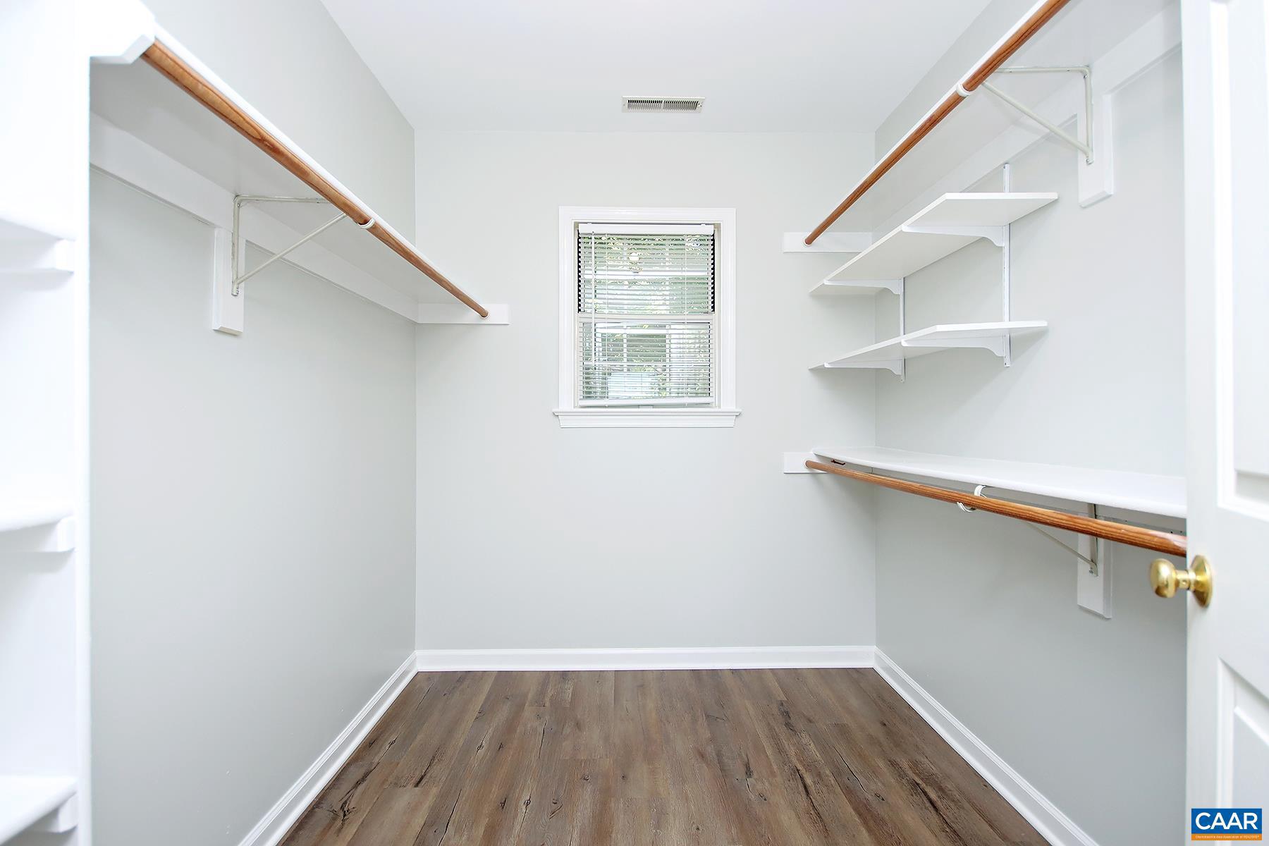 REDFIELDS - Residential