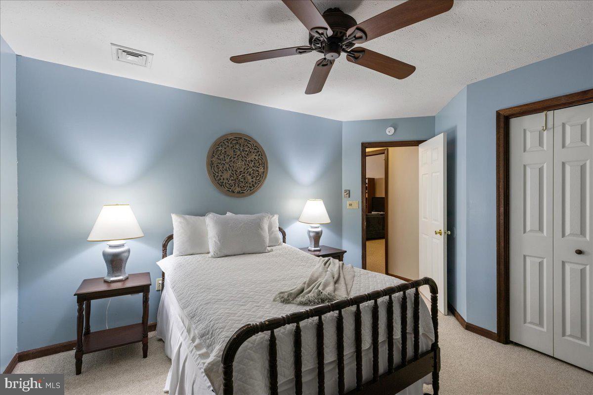 POCONO PINES - Residential