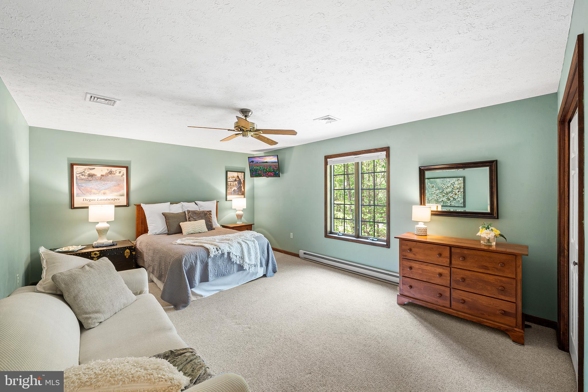 POCONO PINES - Residential