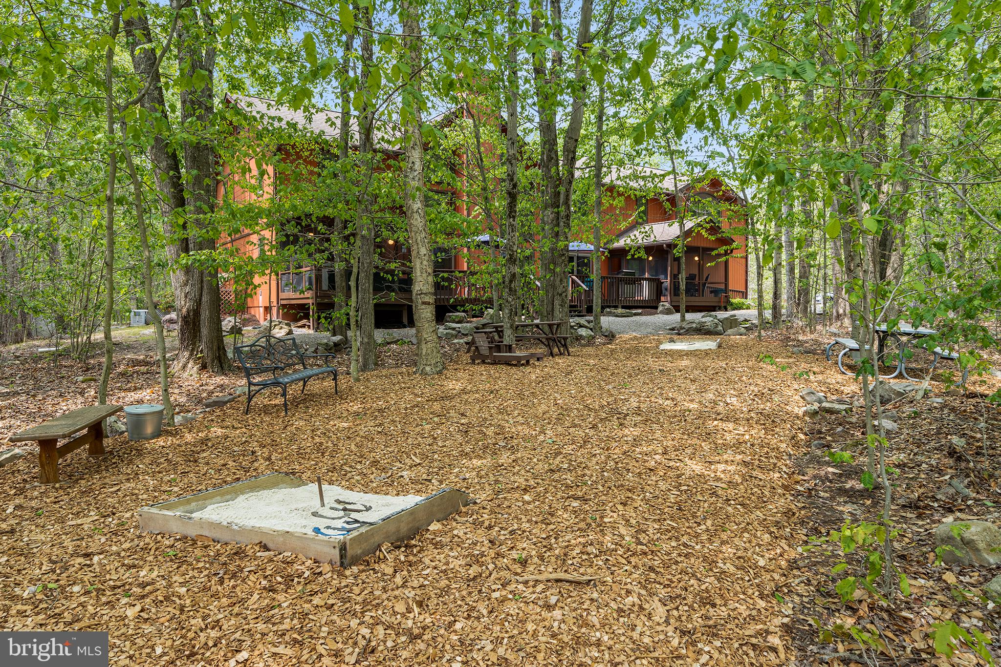 POCONO PINES - Residential