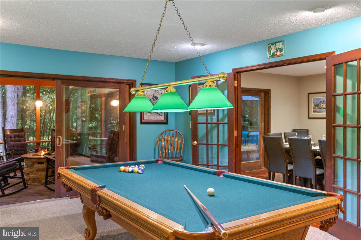 POCONO PINES - Residential