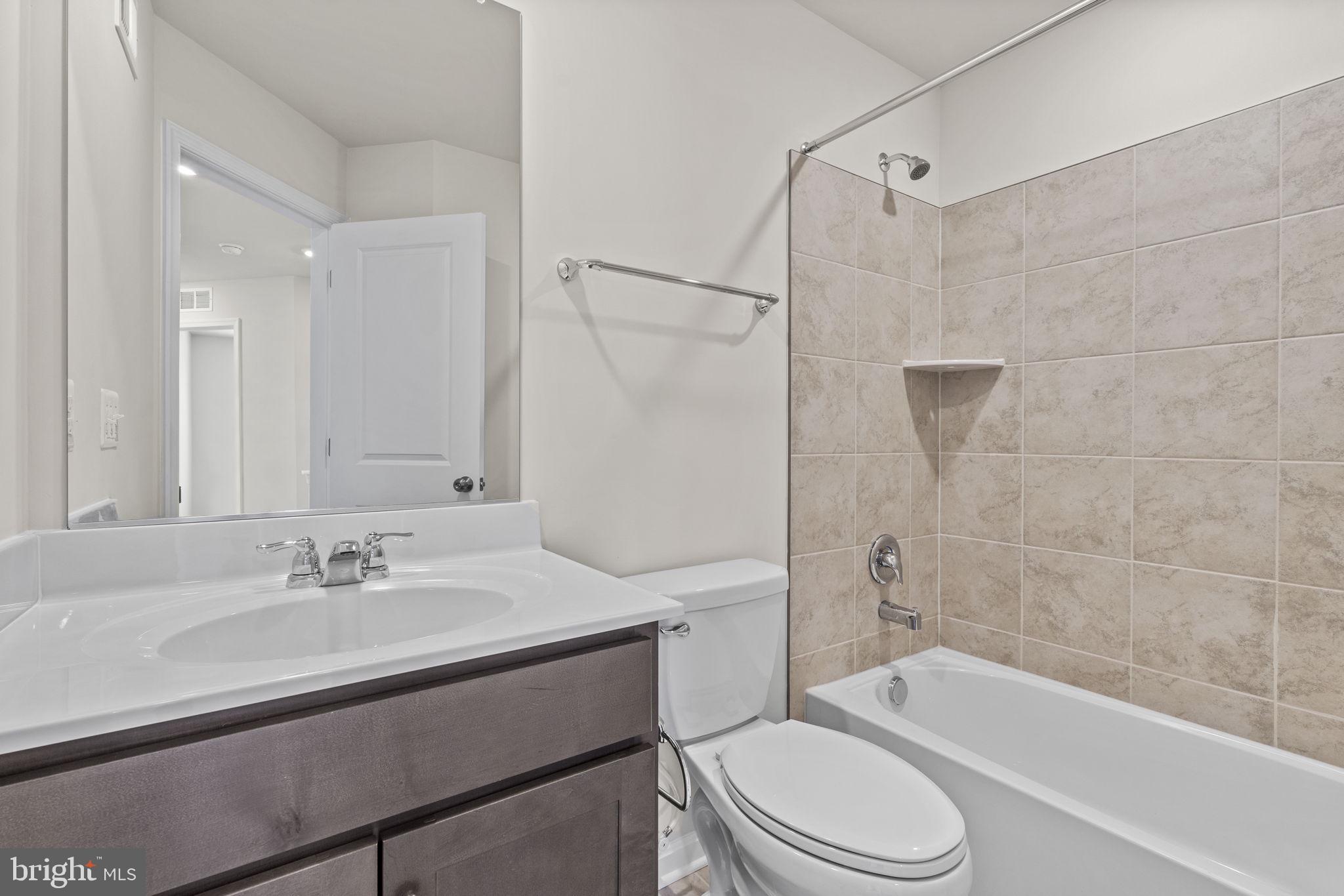 NORBORNE GLEBE - Residential Lease