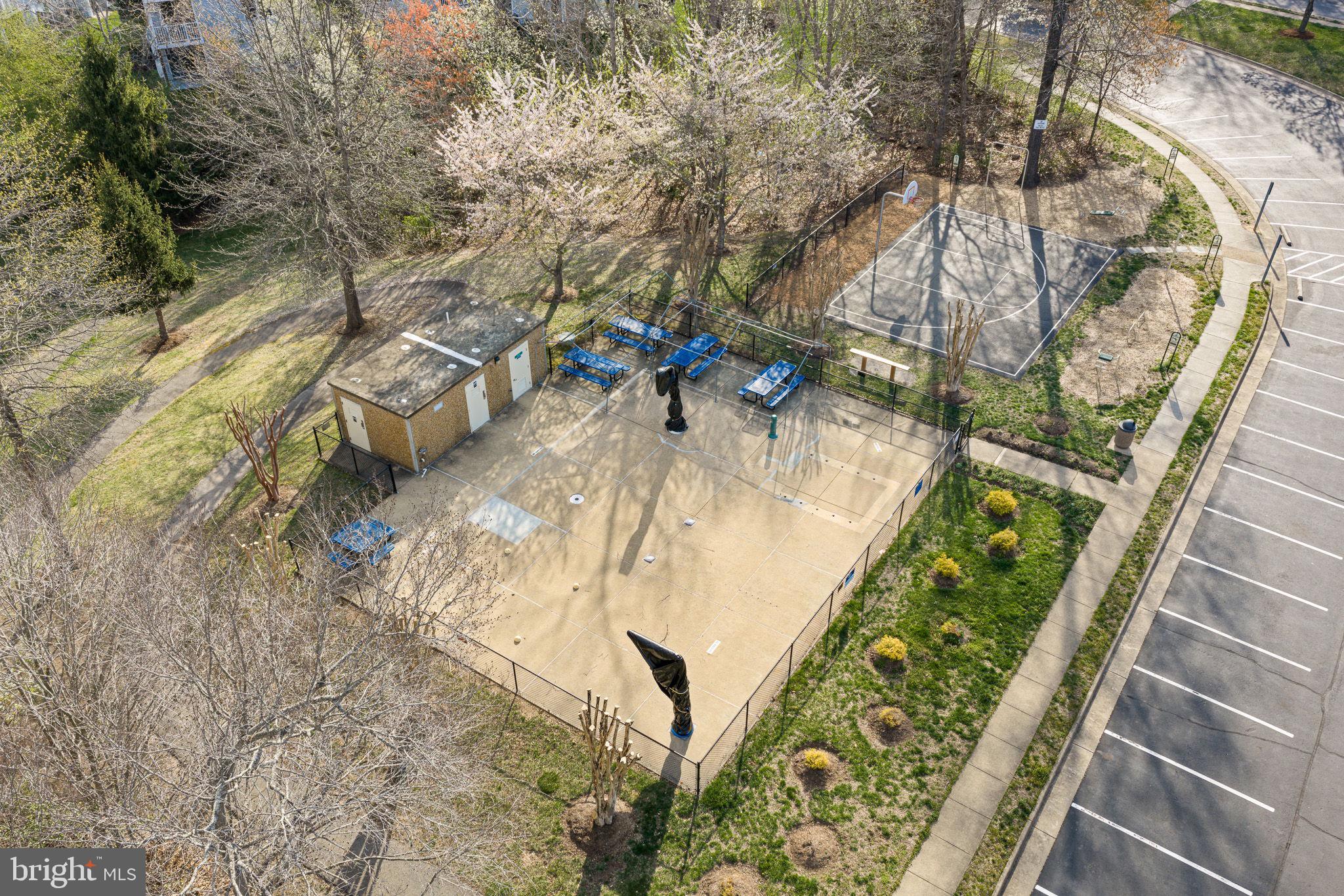 LAKE RIDGE POINTE CONDO - Residential