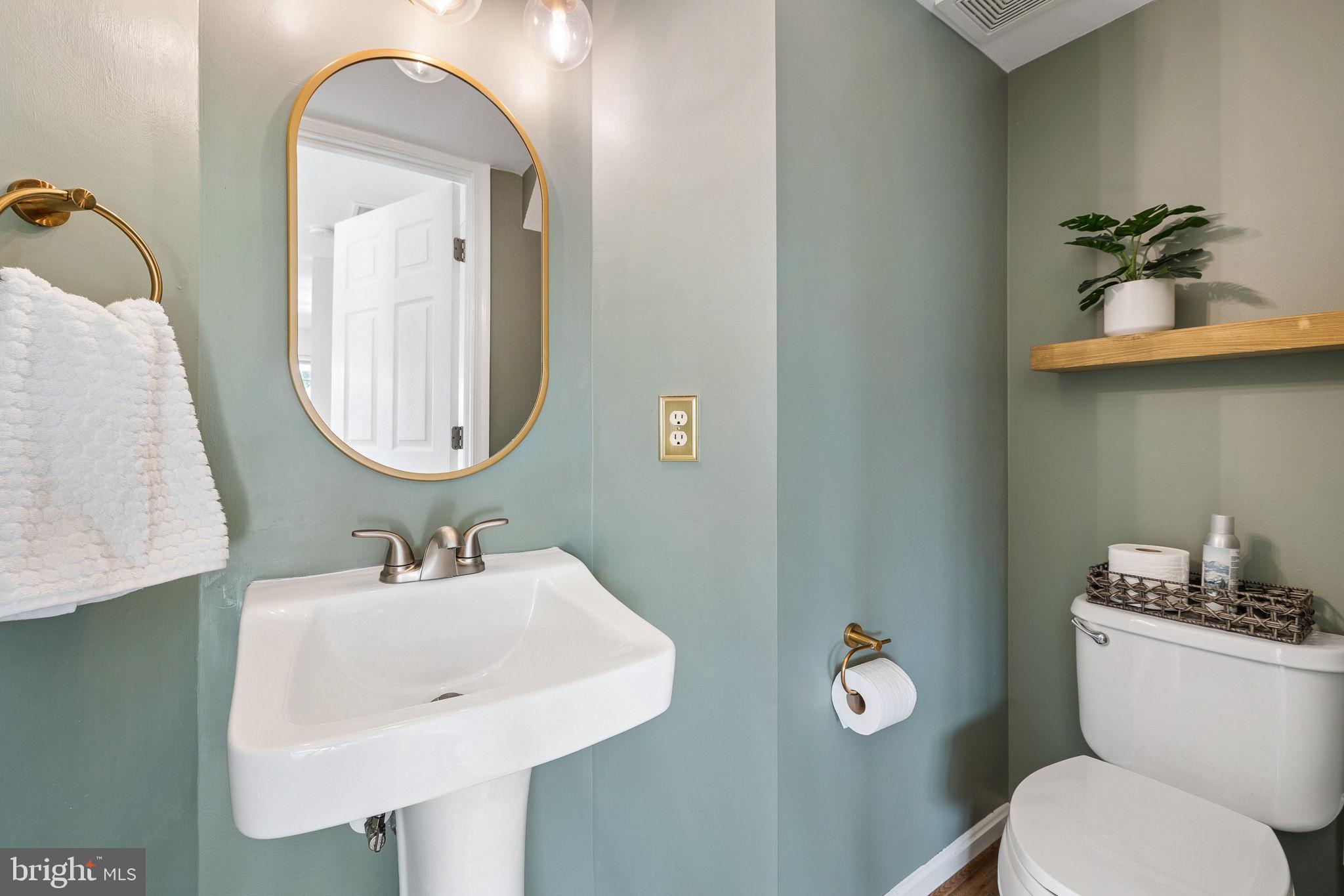 LAKE RIDGE POINTE CONDO - Residential