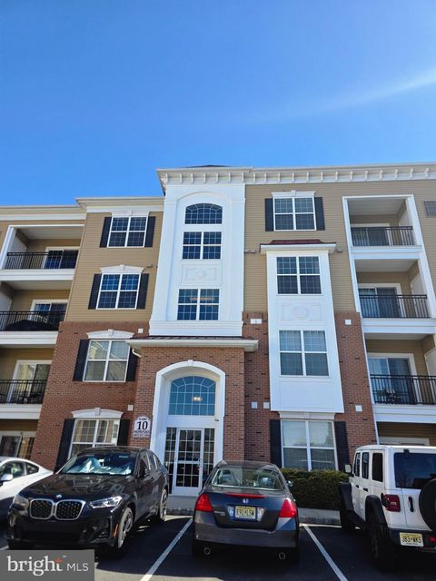 Condo For Sale - 1043 Halifax Place<br/> HAMILTON, NJ 08619