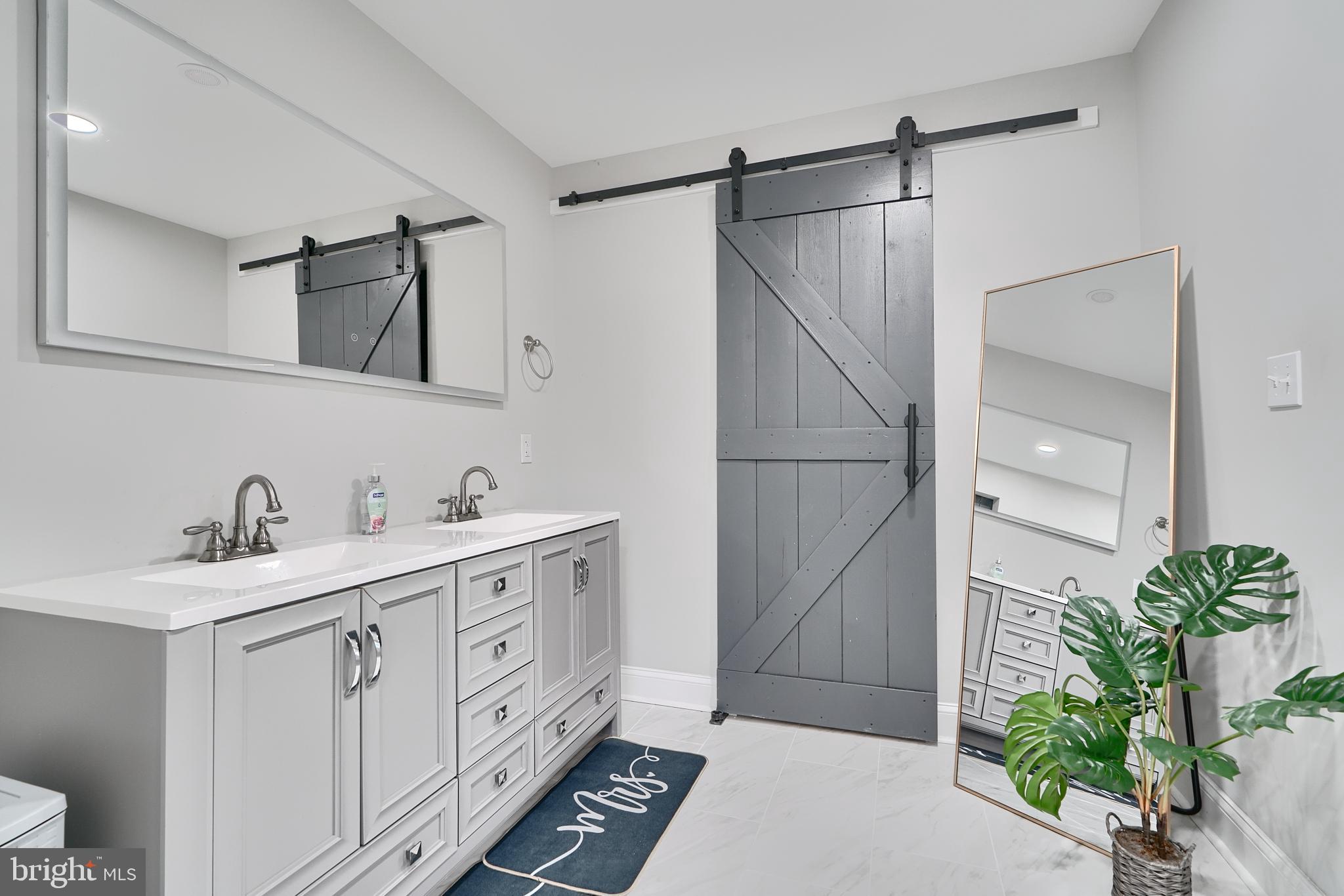 MANCHESTER PARK - Residential