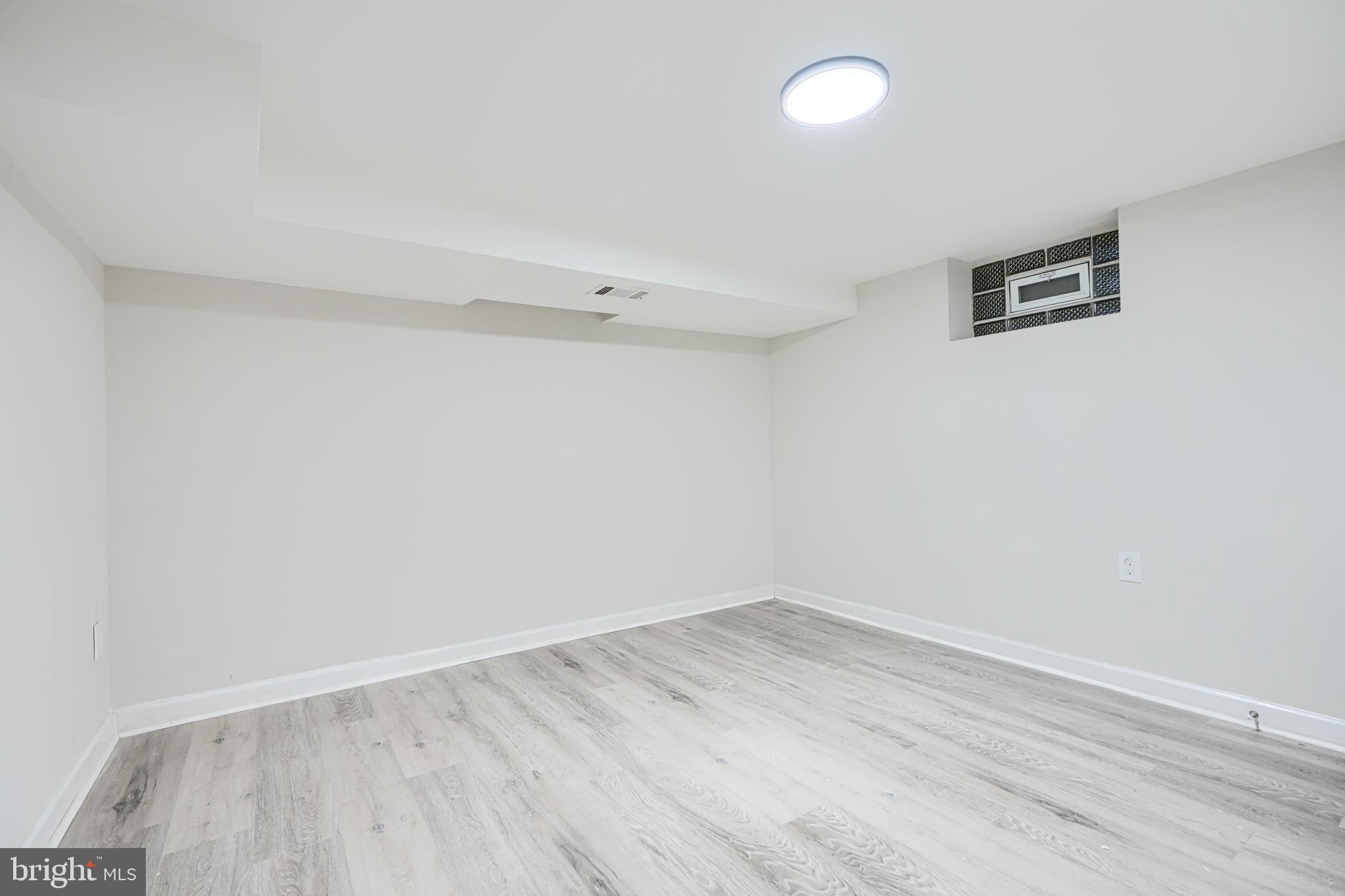 RANDALLSTOWN - Residential