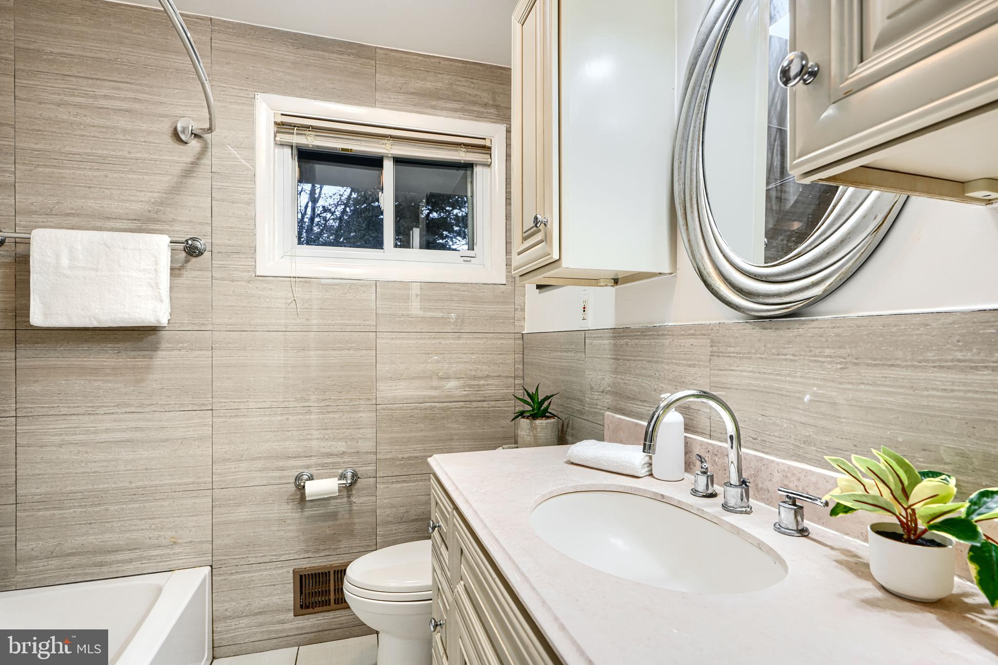 RANDALLSTOWN - Residential