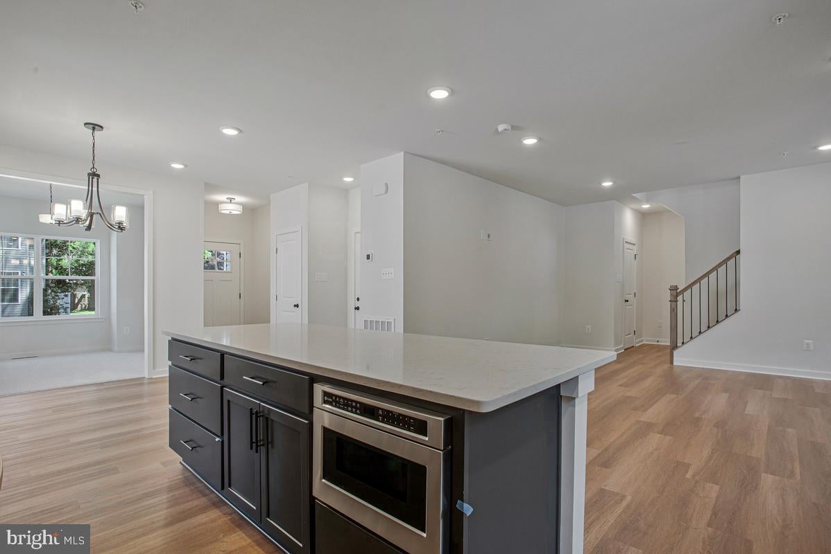 1225 JUNIPER STREET