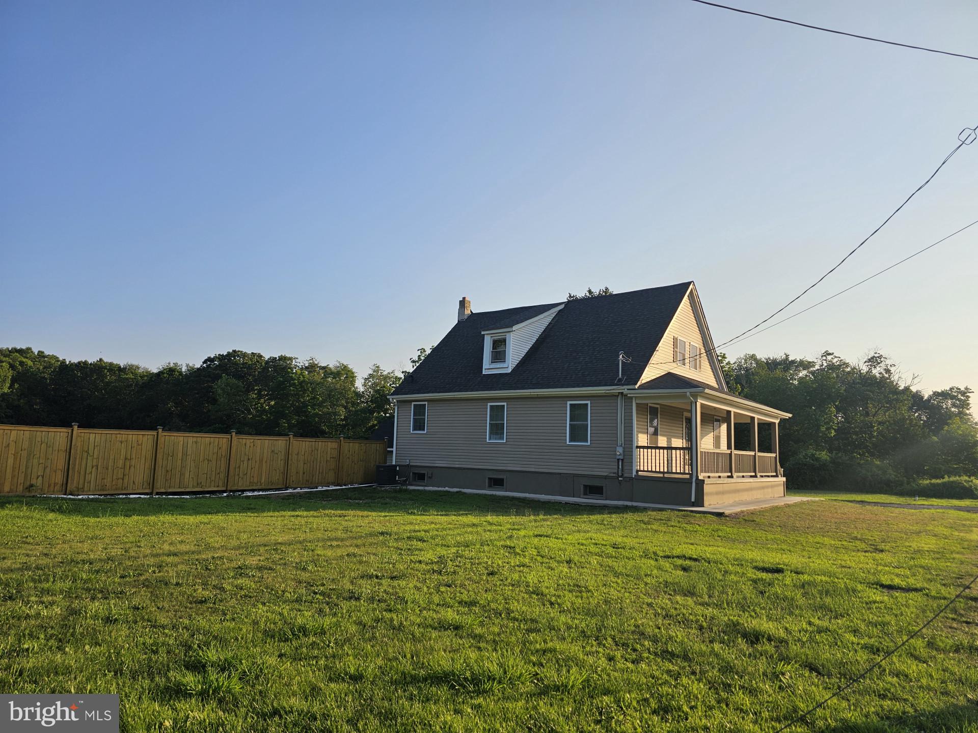 836 NEW BROOKLYN ROAD