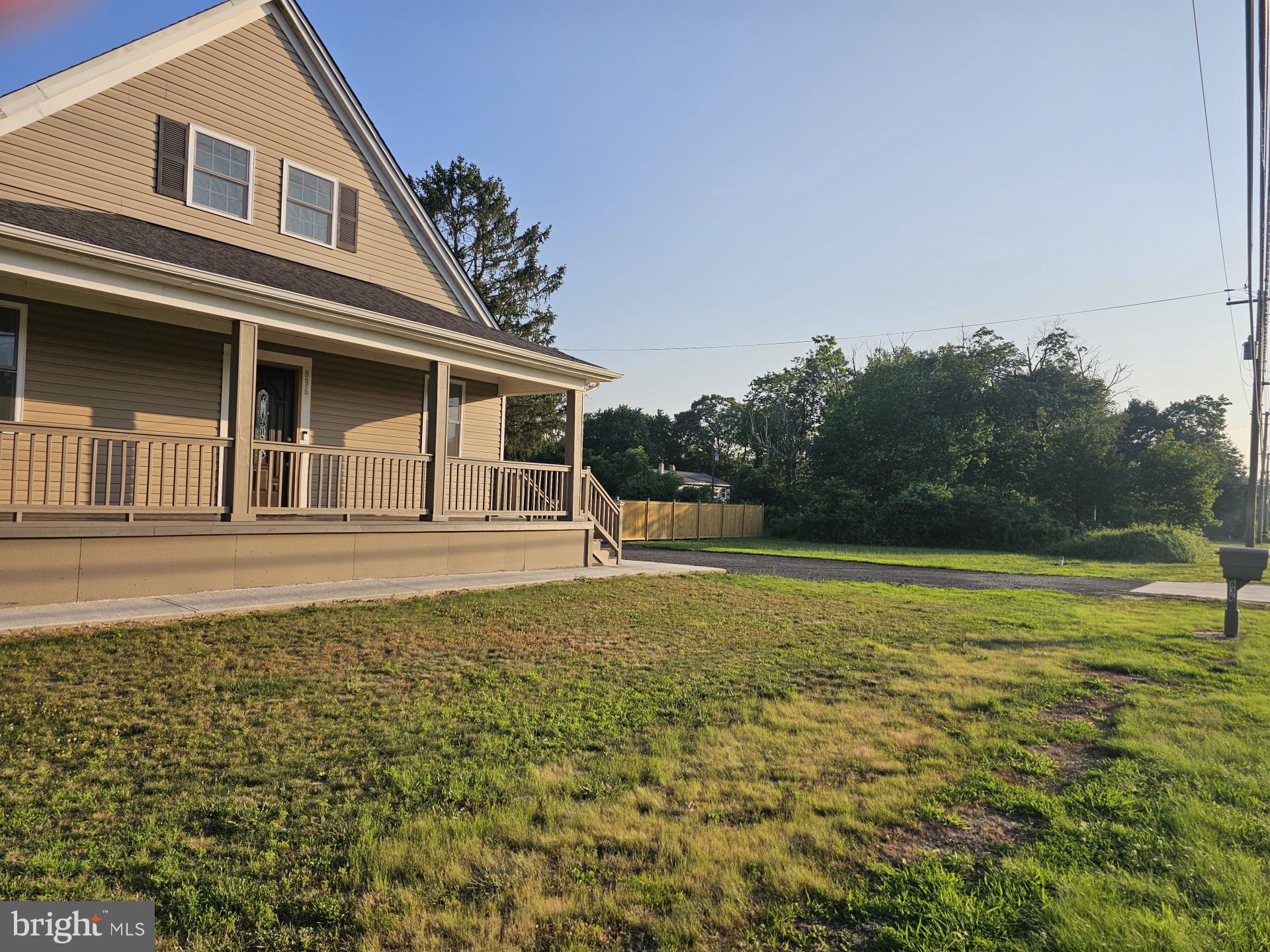 836 NEW BROOKLYN ROAD