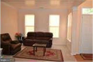 ASHBURN VILLAGE - Residential Lease