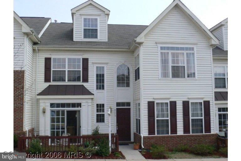 ASHBURN VILLAGE - Residential Lease