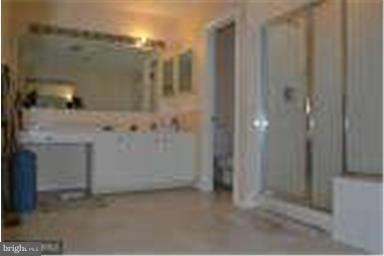 ASHBURN VILLAGE - Residential Lease