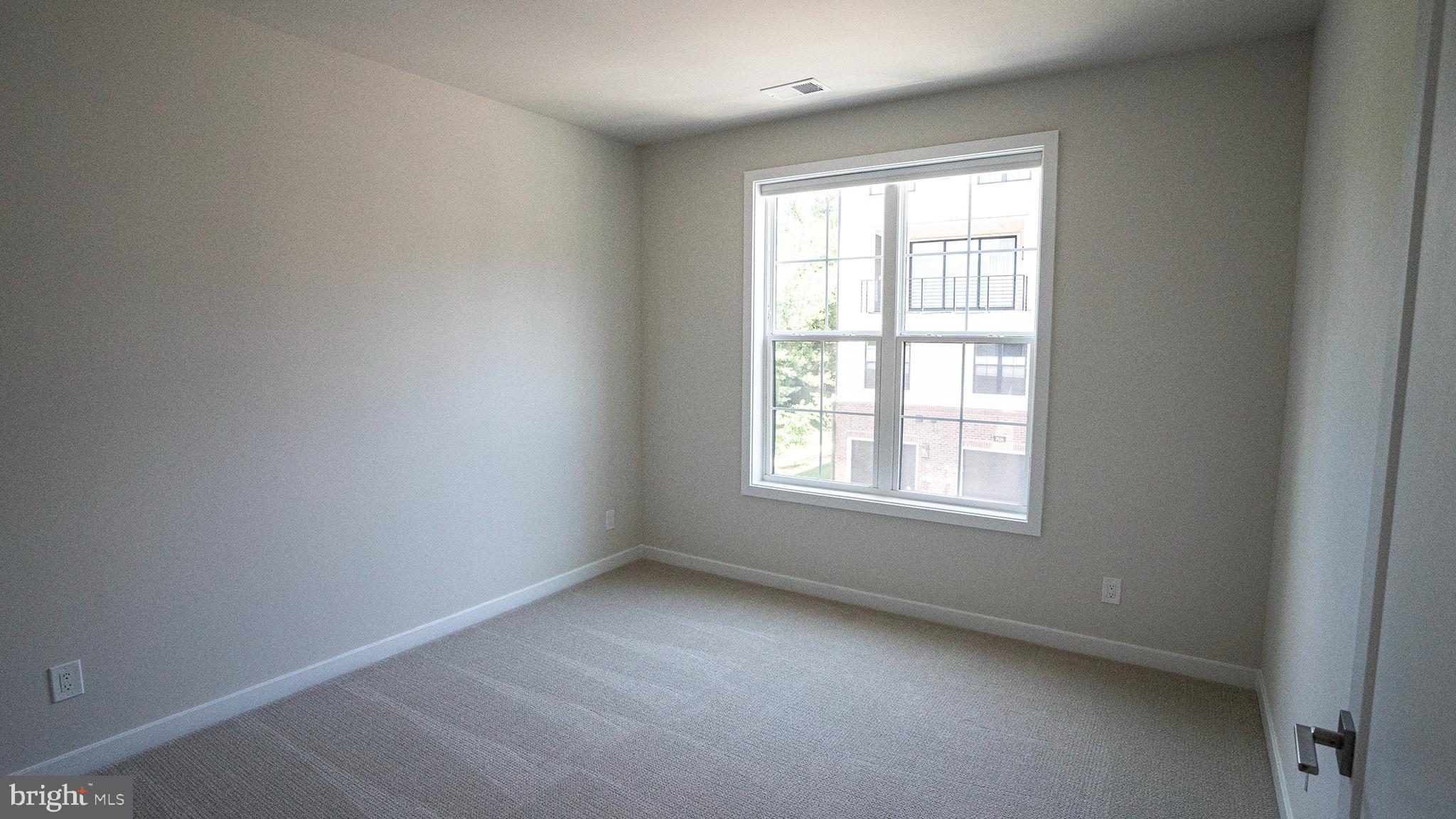 UNION PARK AT MCLEAN - Residential Lease