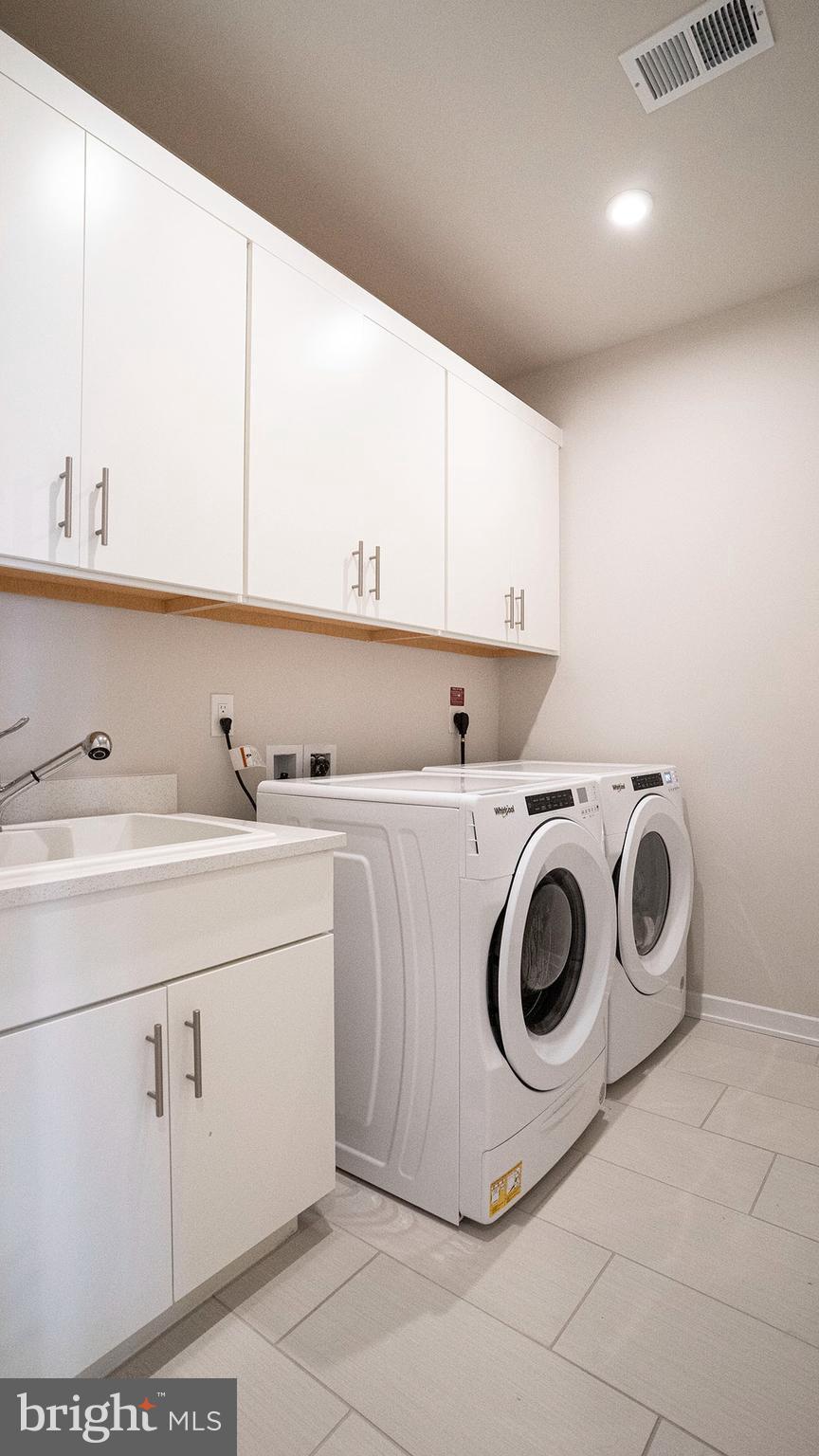 UNION PARK AT MCLEAN - Residential Lease