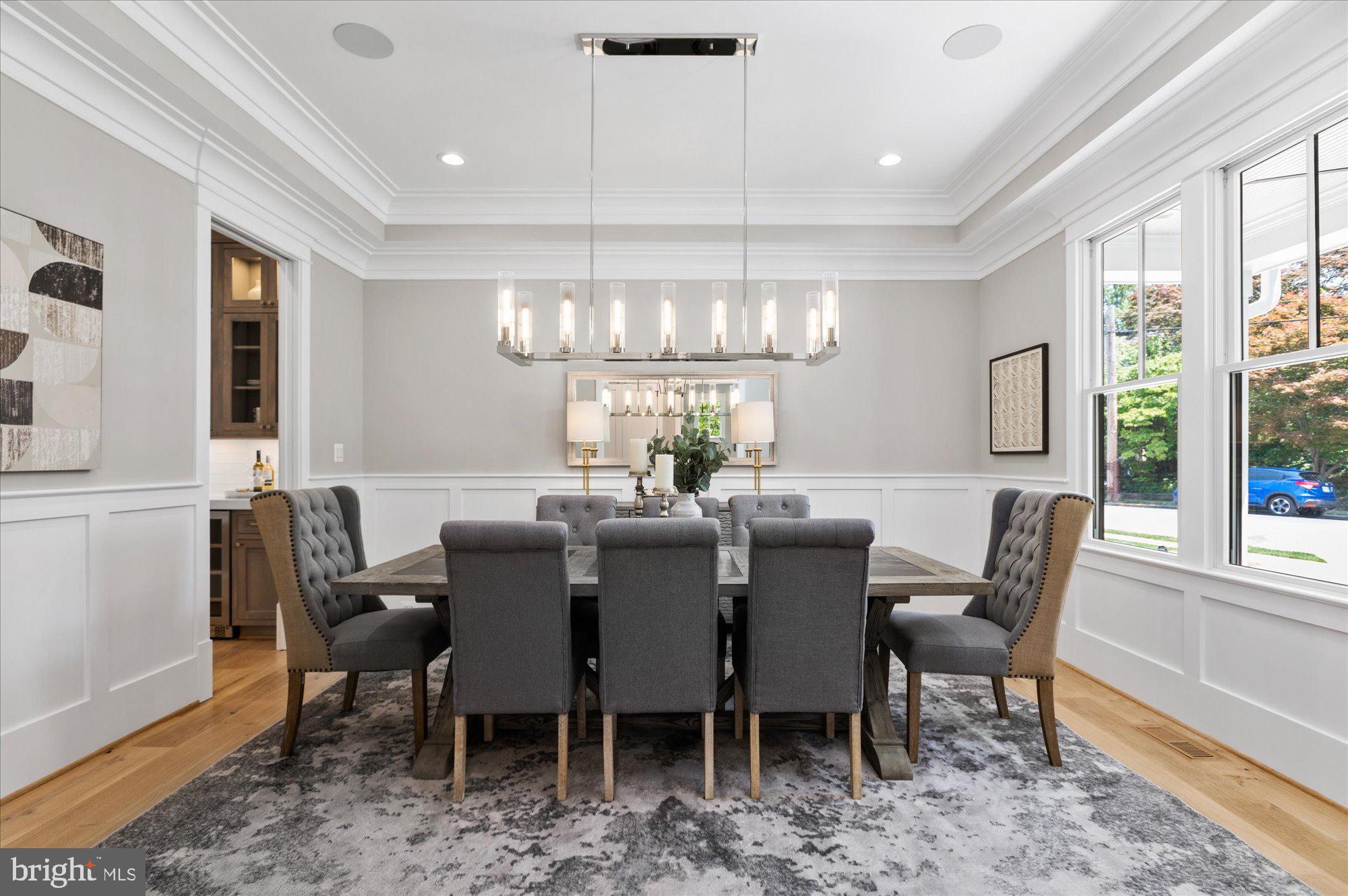 CRESCENT HILLS - Residential