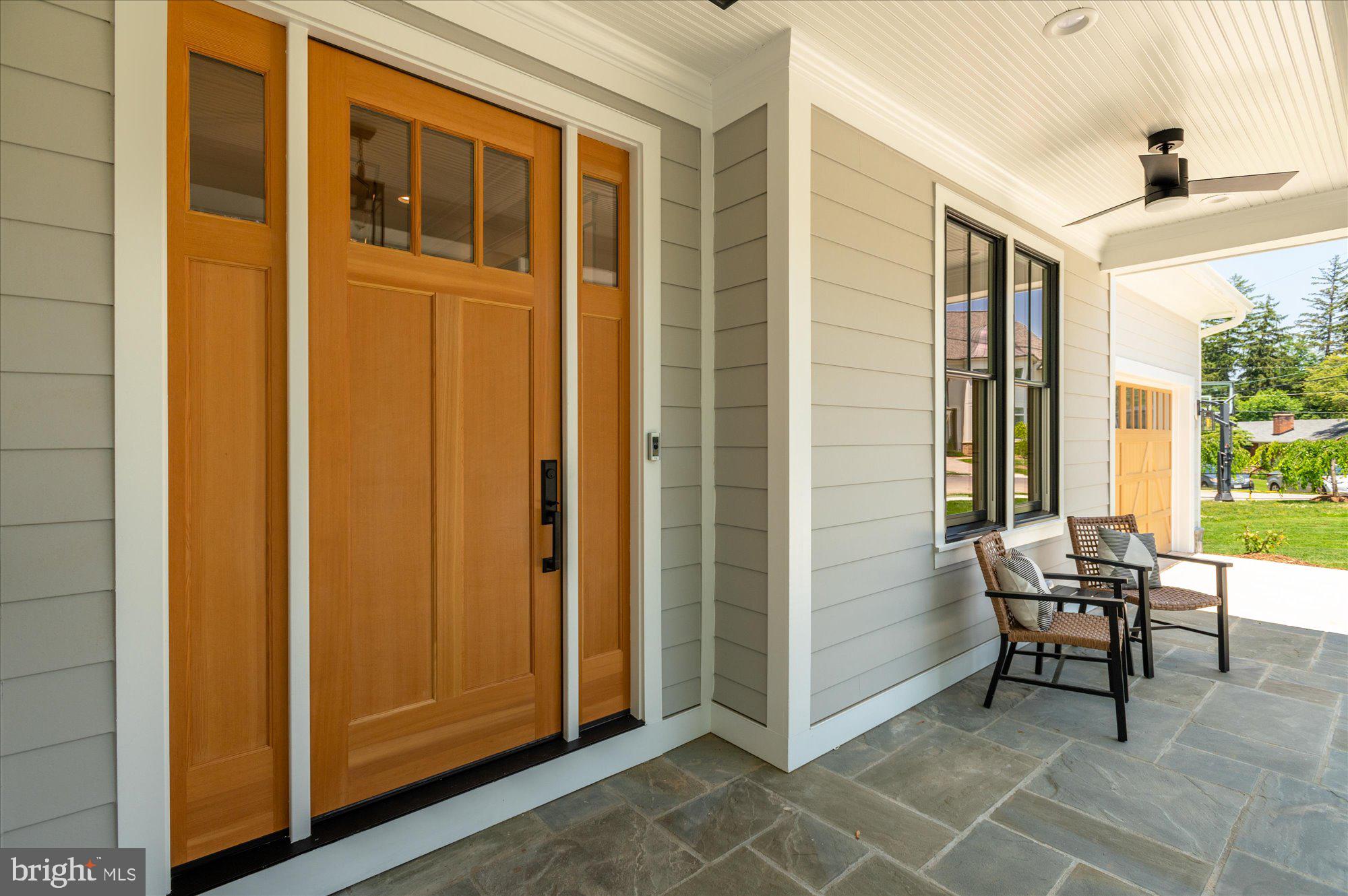 CRESCENT HILLS - Residential