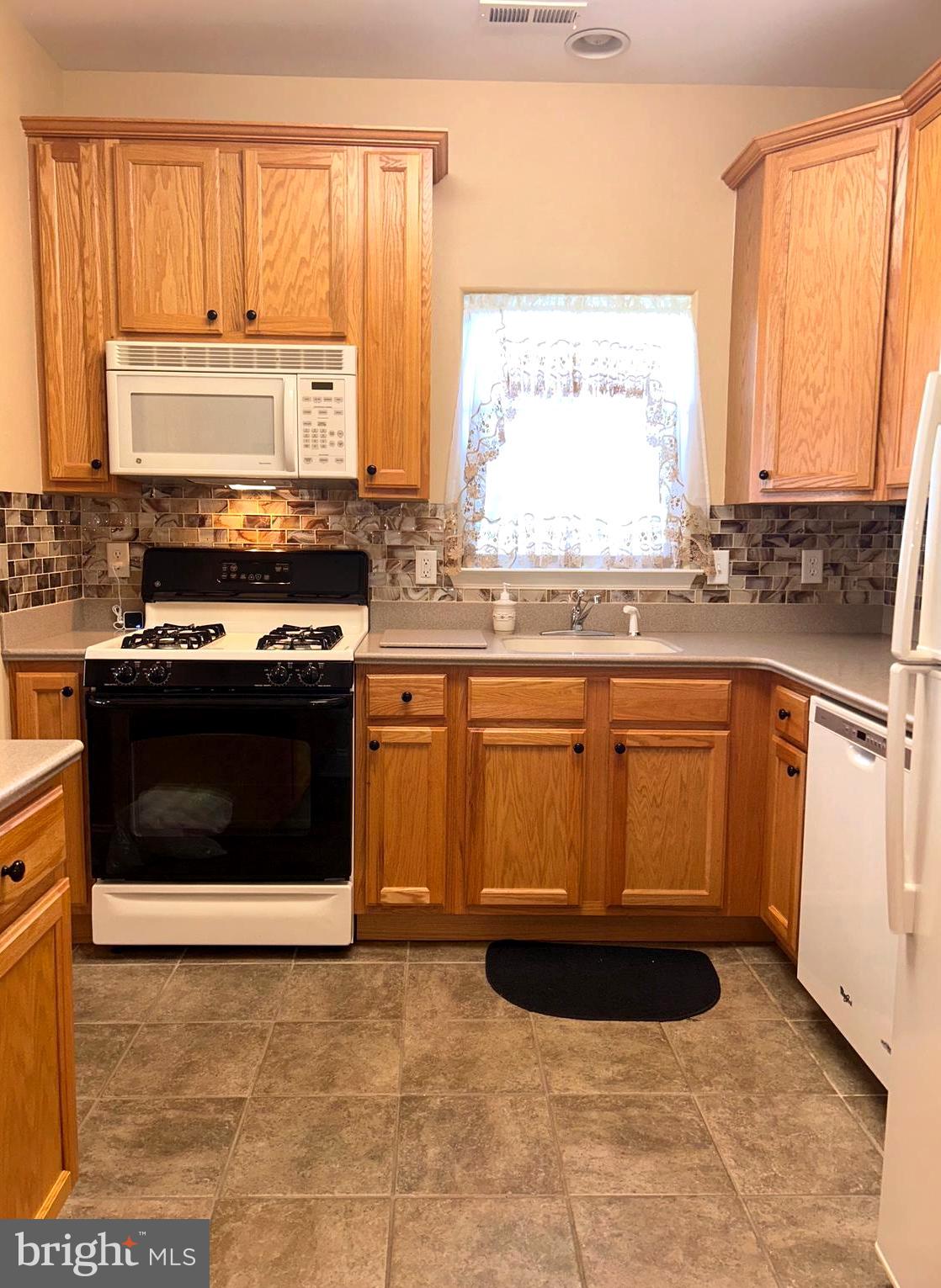 VLG AT MAIDENCREEK - Residential