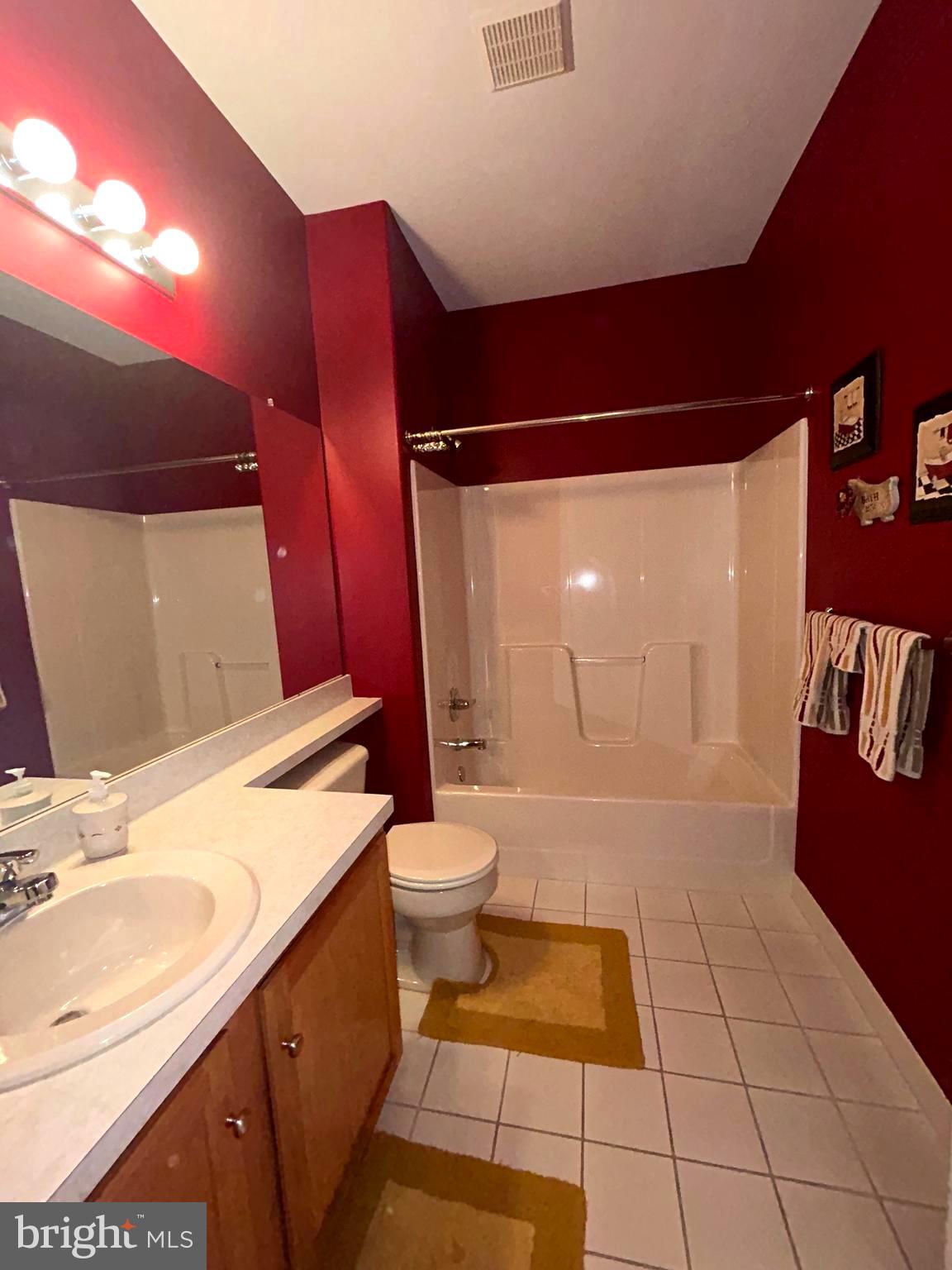 VLG AT MAIDENCREEK - Residential