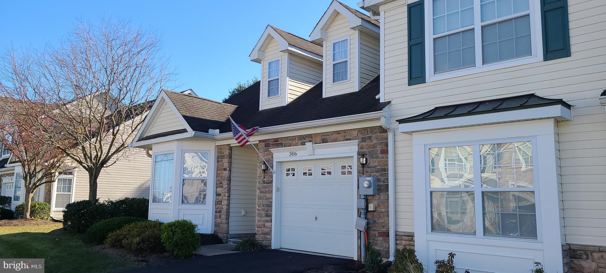 VLG AT MAIDENCREEK - Residential