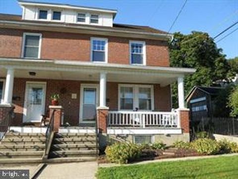 Townhouse For Rent - 22 Cherrydale Avenue<br/> READING, PA 19606