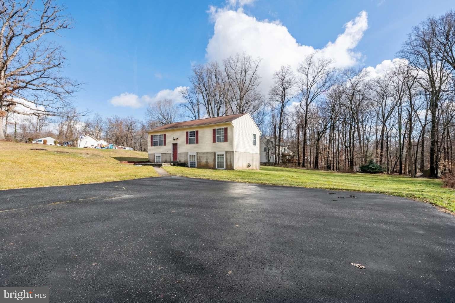 15611 TWIN VALLEY COURT