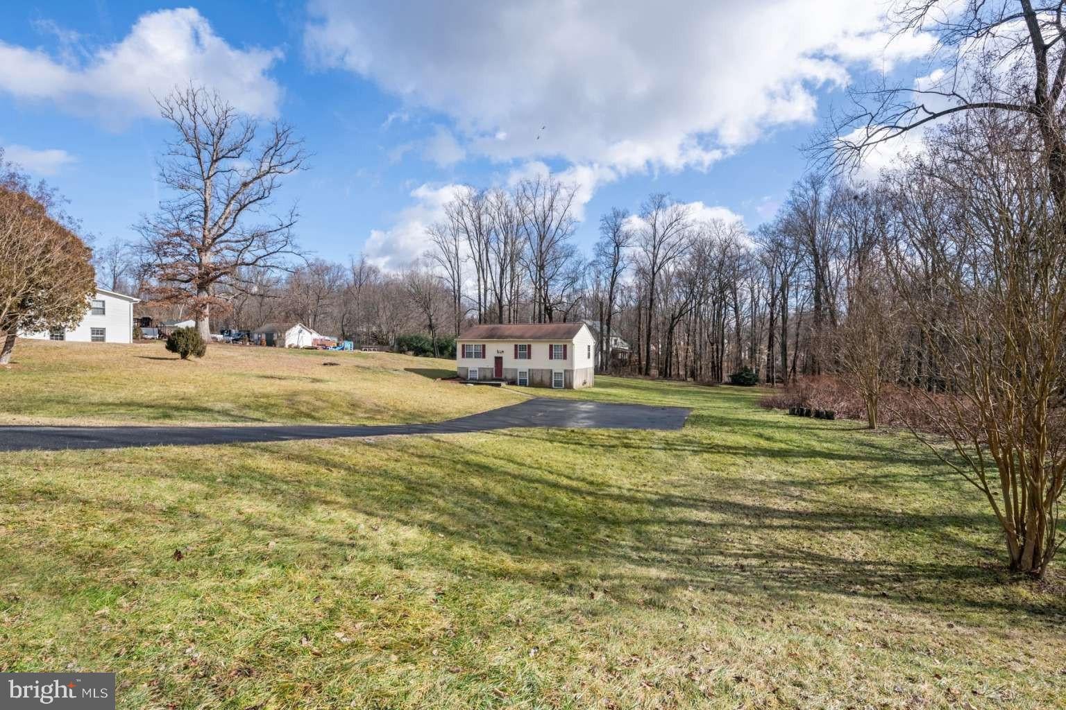15611 TWIN VALLEY COURT