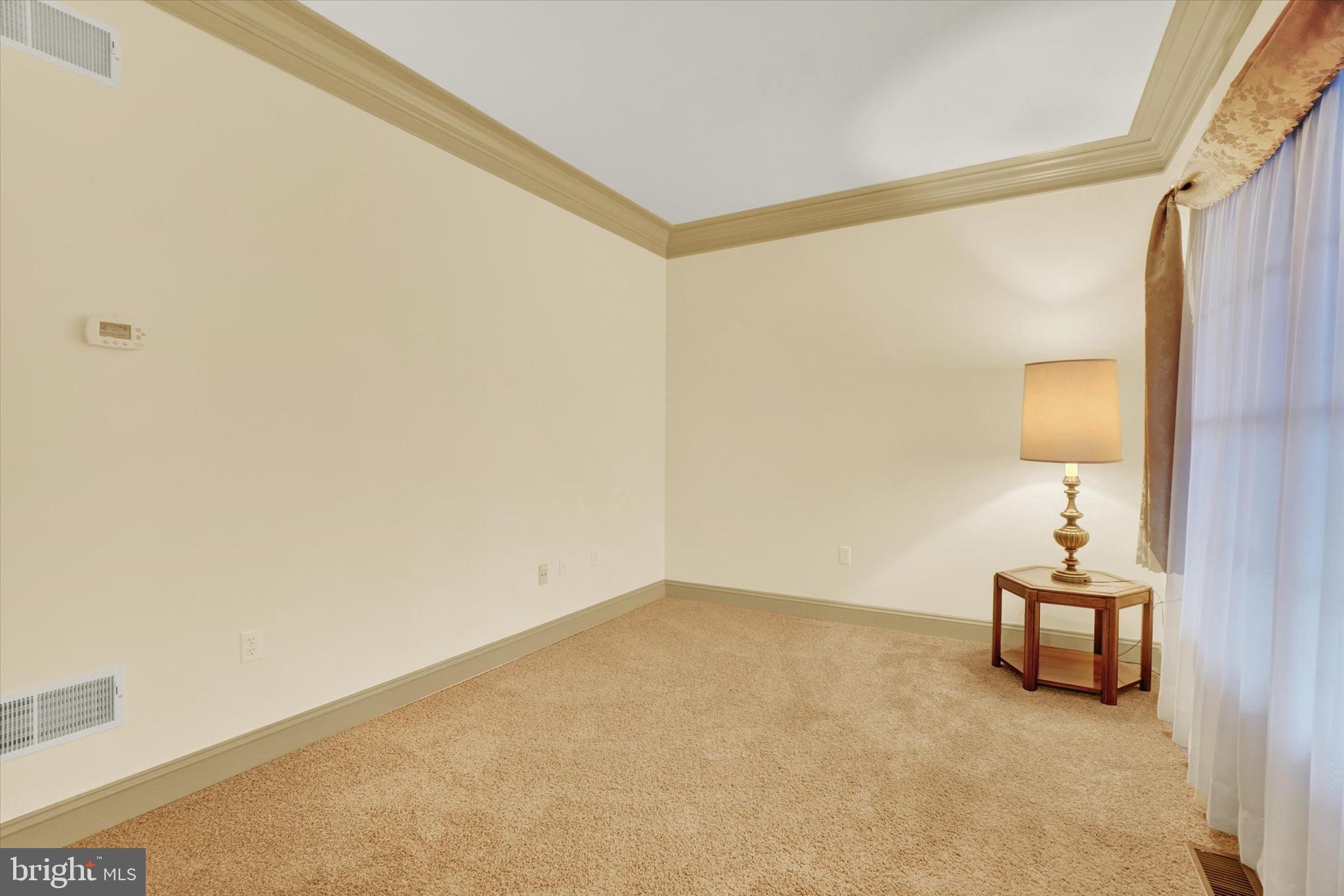 MOUNTAINDALE - Residential
