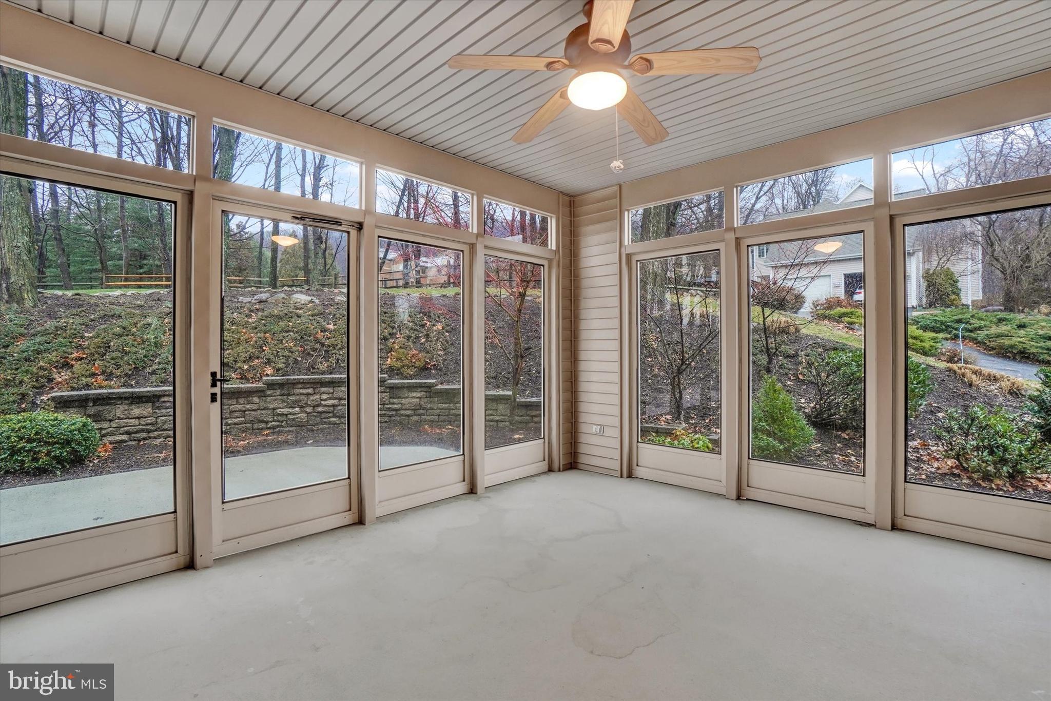 MOUNTAINDALE - Residential