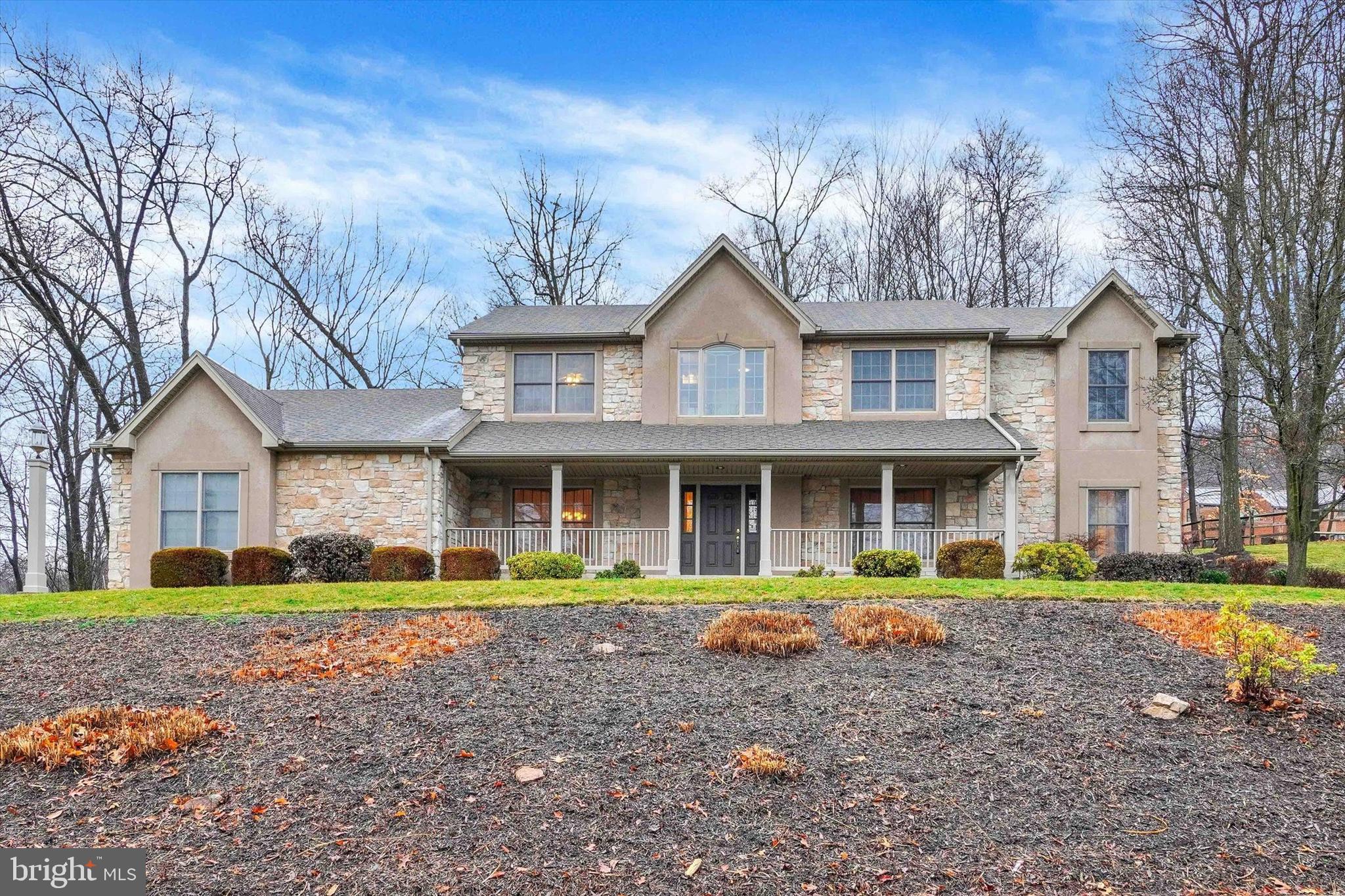 MOUNTAINDALE - Residential