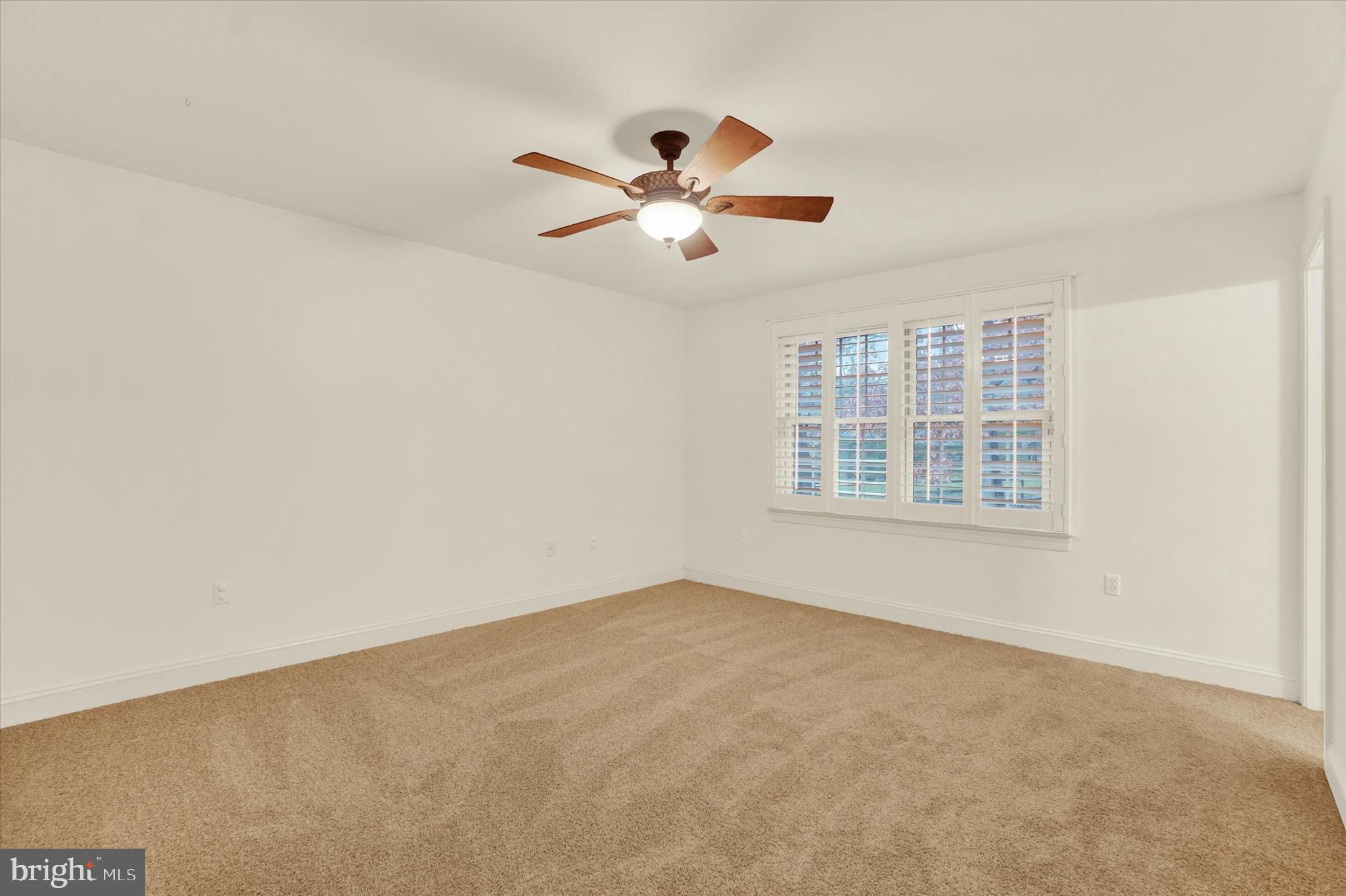 MOUNTAINDALE - Residential