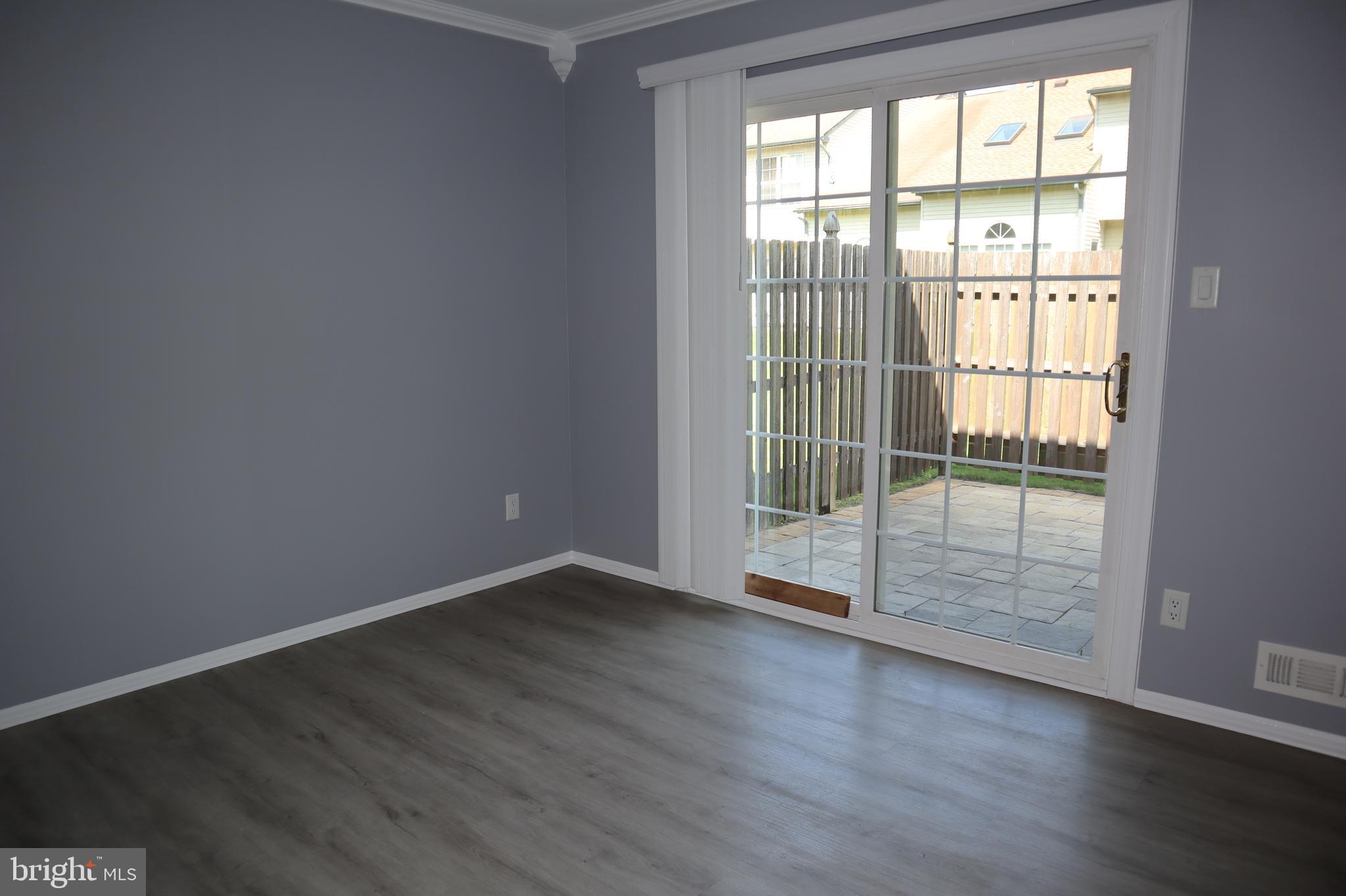 404 JAMESTOWN COURT