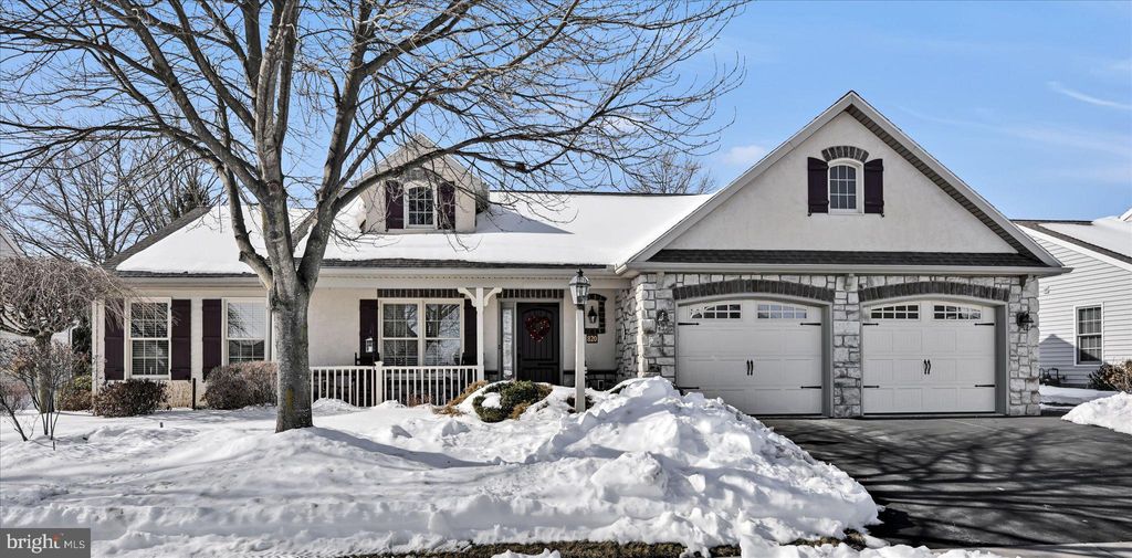 Photo of 820 Cambridge Drive, MANHEIM, PA 17545 (MLS # PALA2084002)