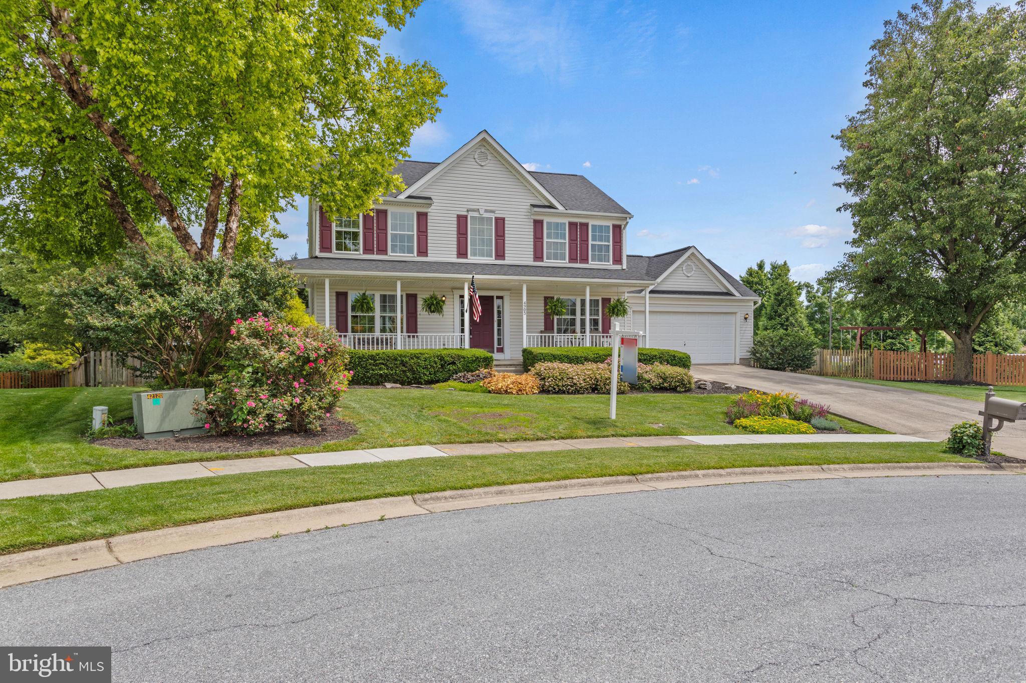 WELLINGTON TRACE - Residential