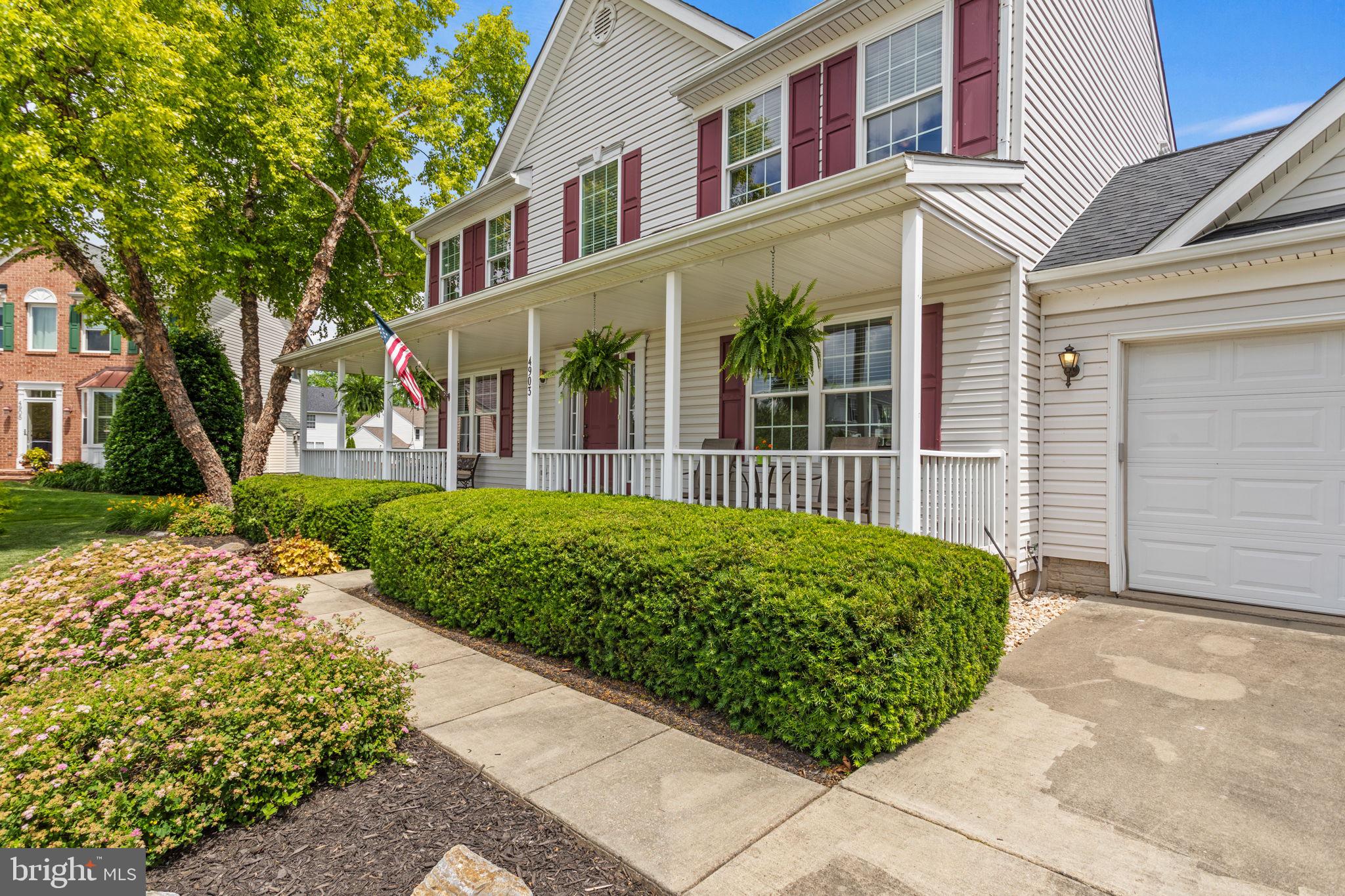 WELLINGTON TRACE - Residential