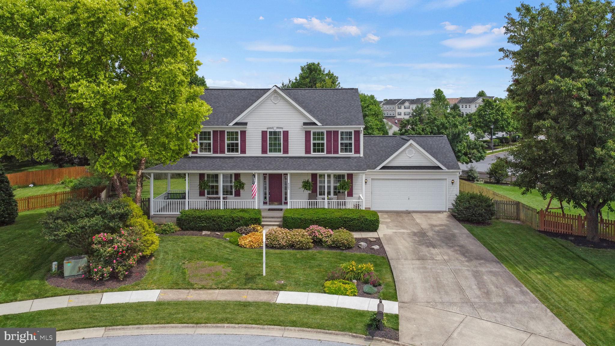 WELLINGTON TRACE - Residential