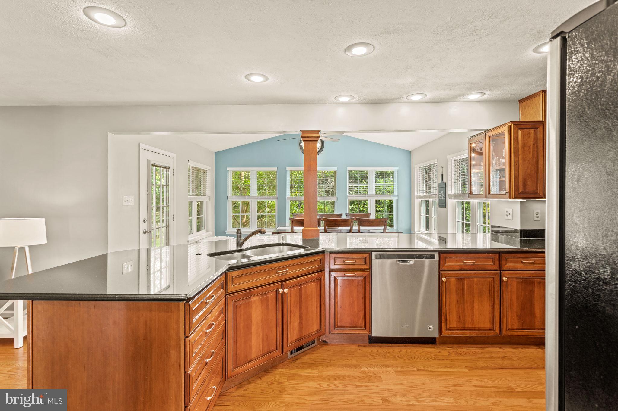 WELLINGTON TRACE - Residential