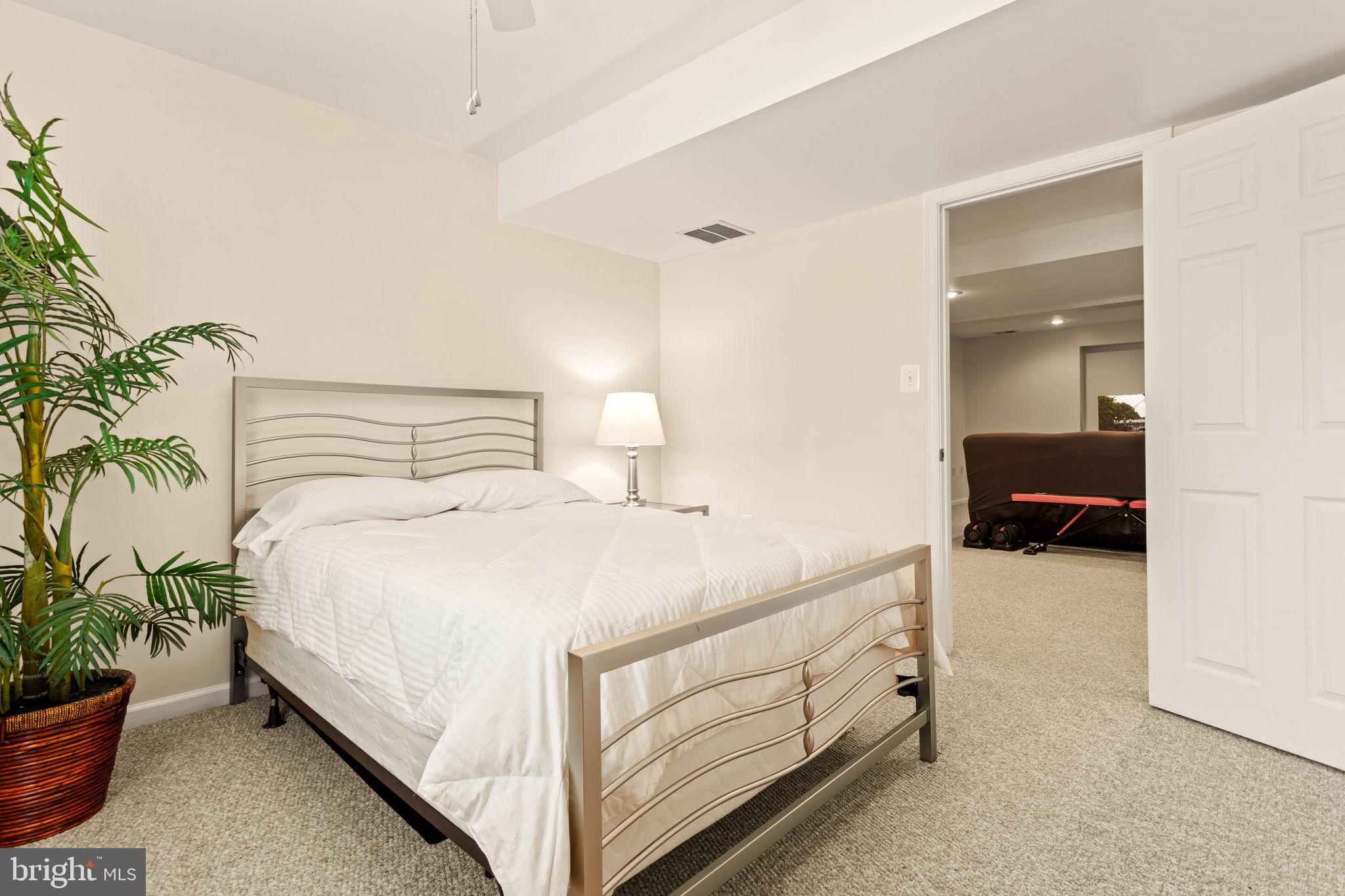 WELLINGTON TRACE - Residential