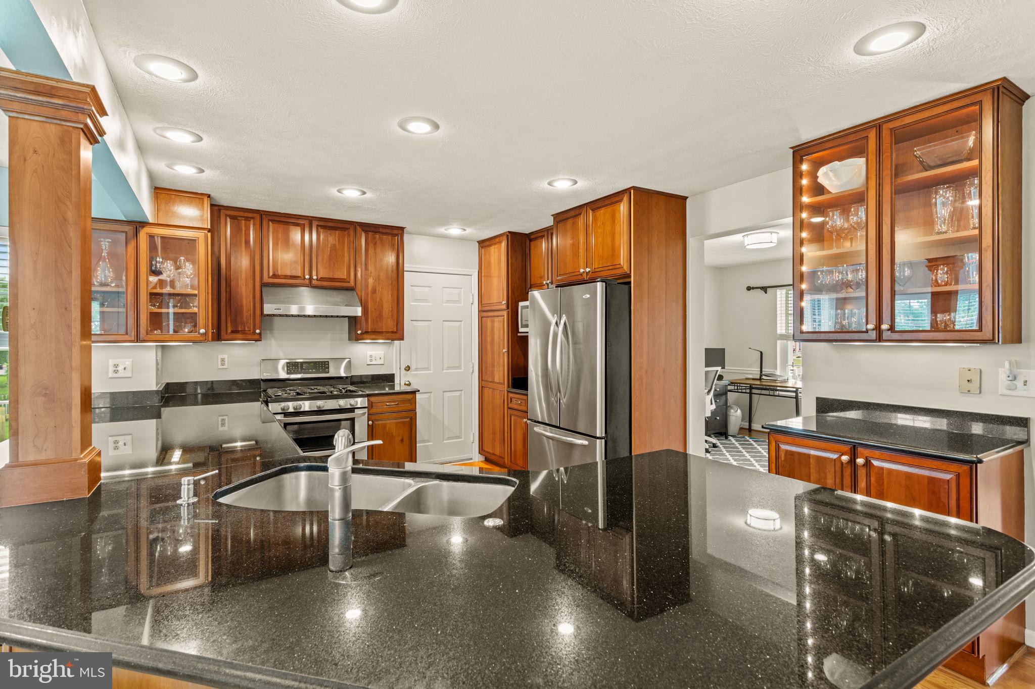 WELLINGTON TRACE - Residential