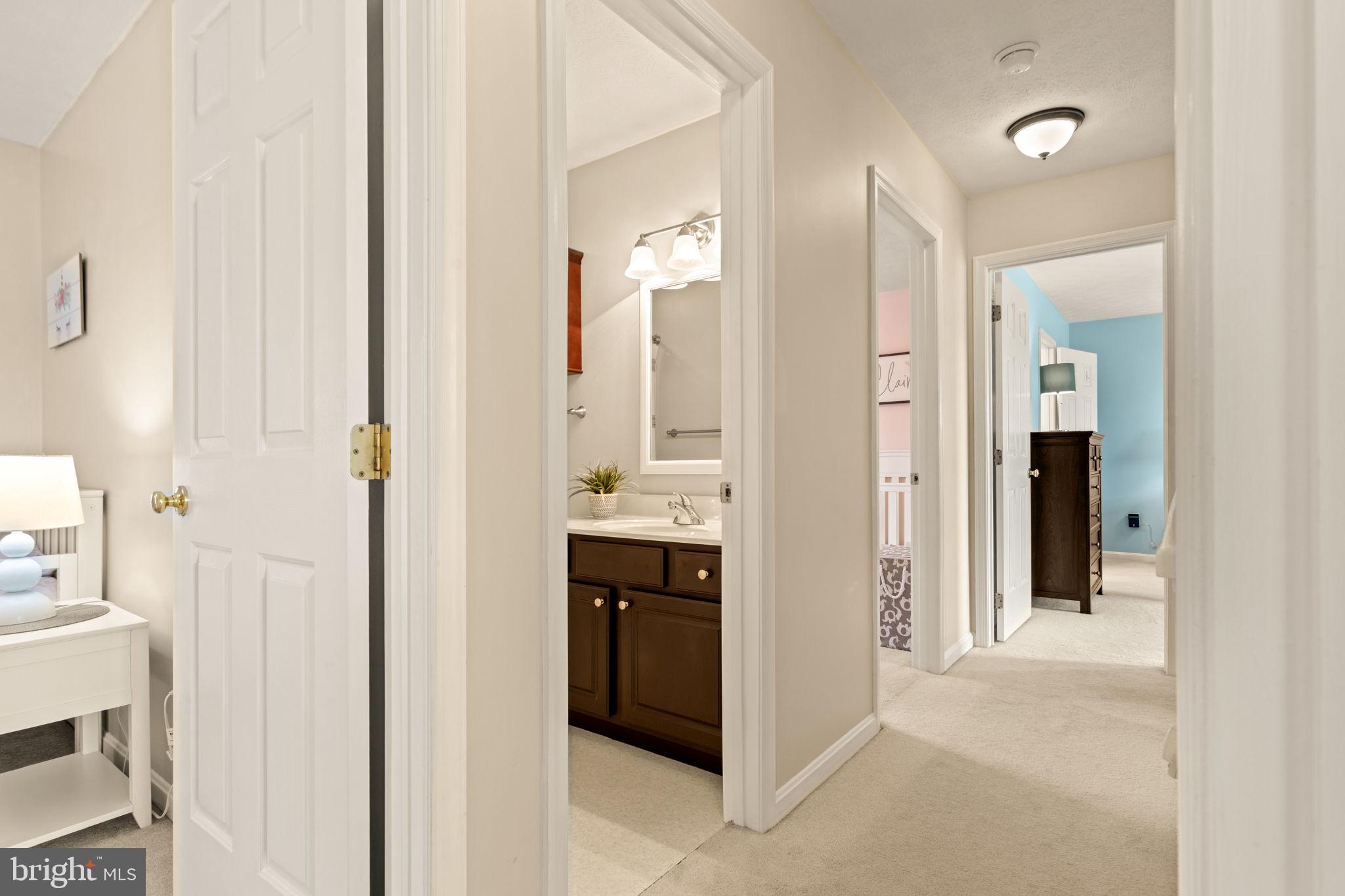 WELLINGTON TRACE - Residential