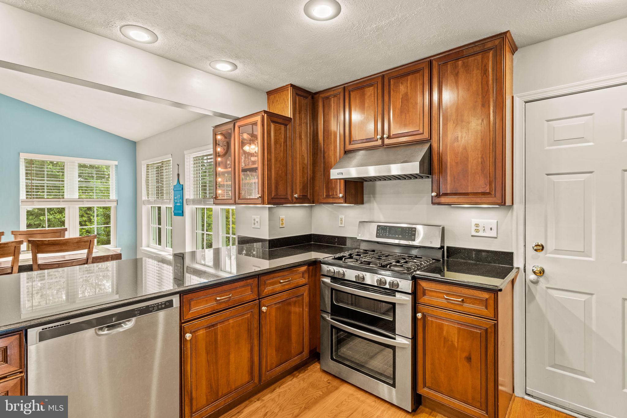 WELLINGTON TRACE - Residential