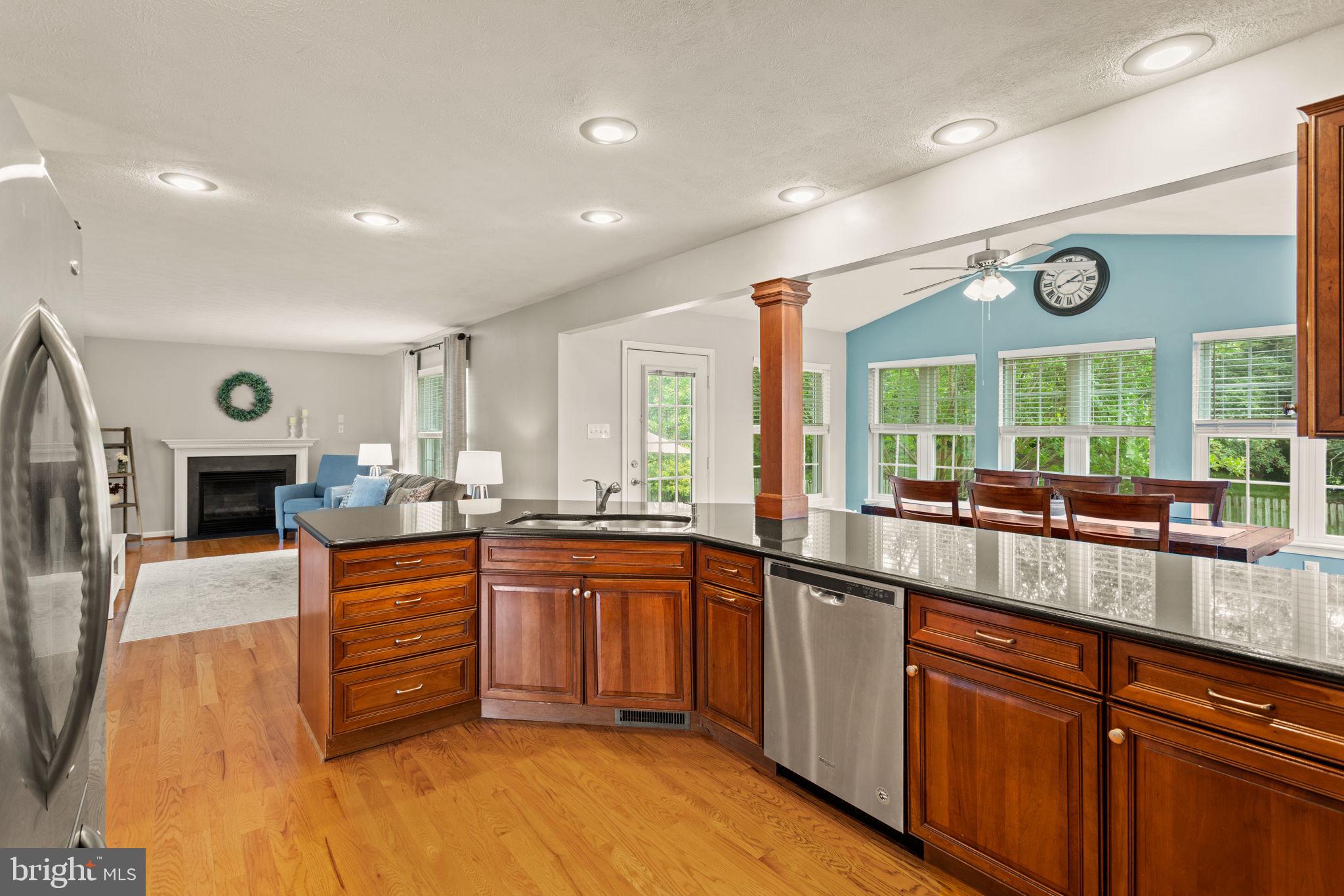 WELLINGTON TRACE - Residential