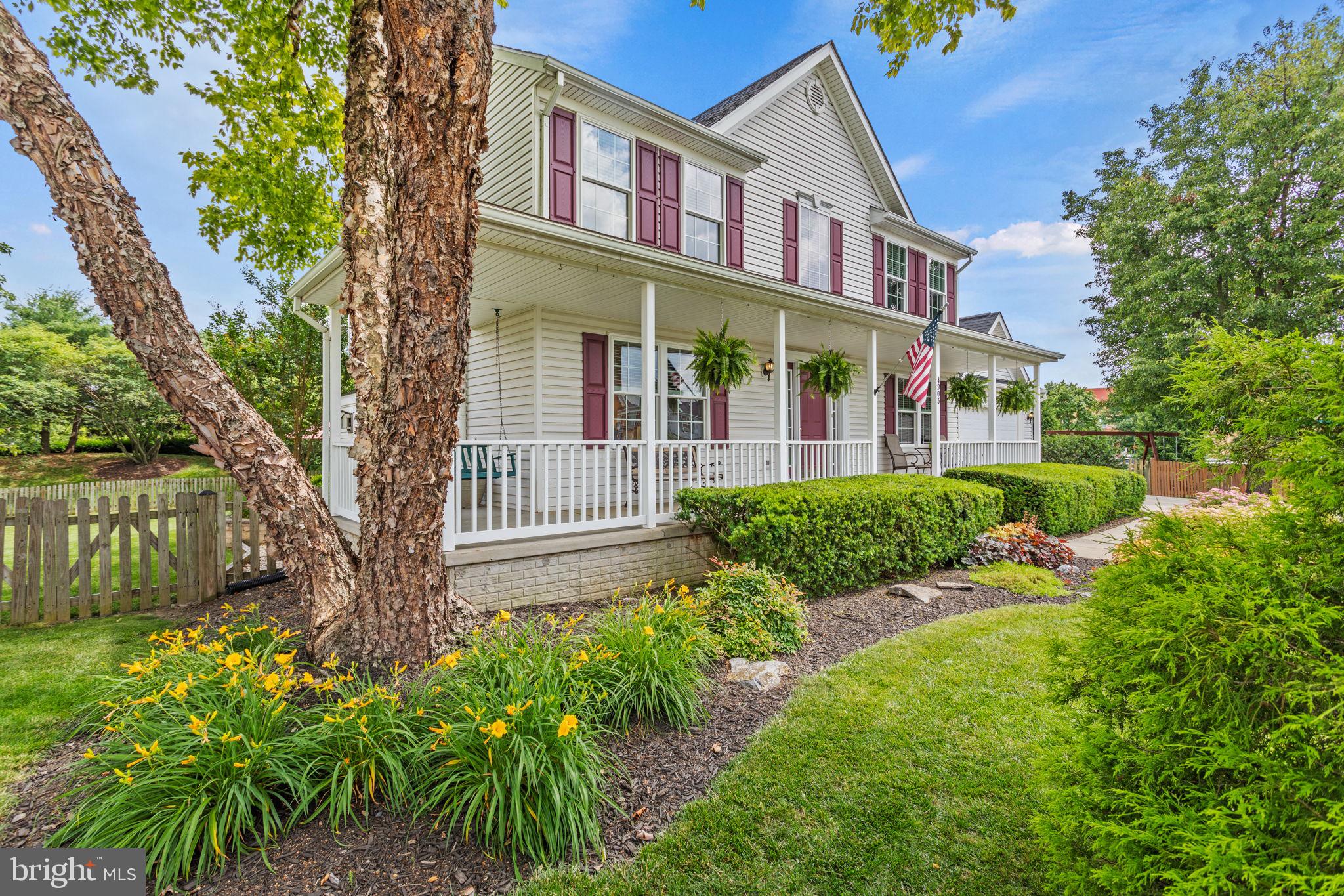 WELLINGTON TRACE - Residential