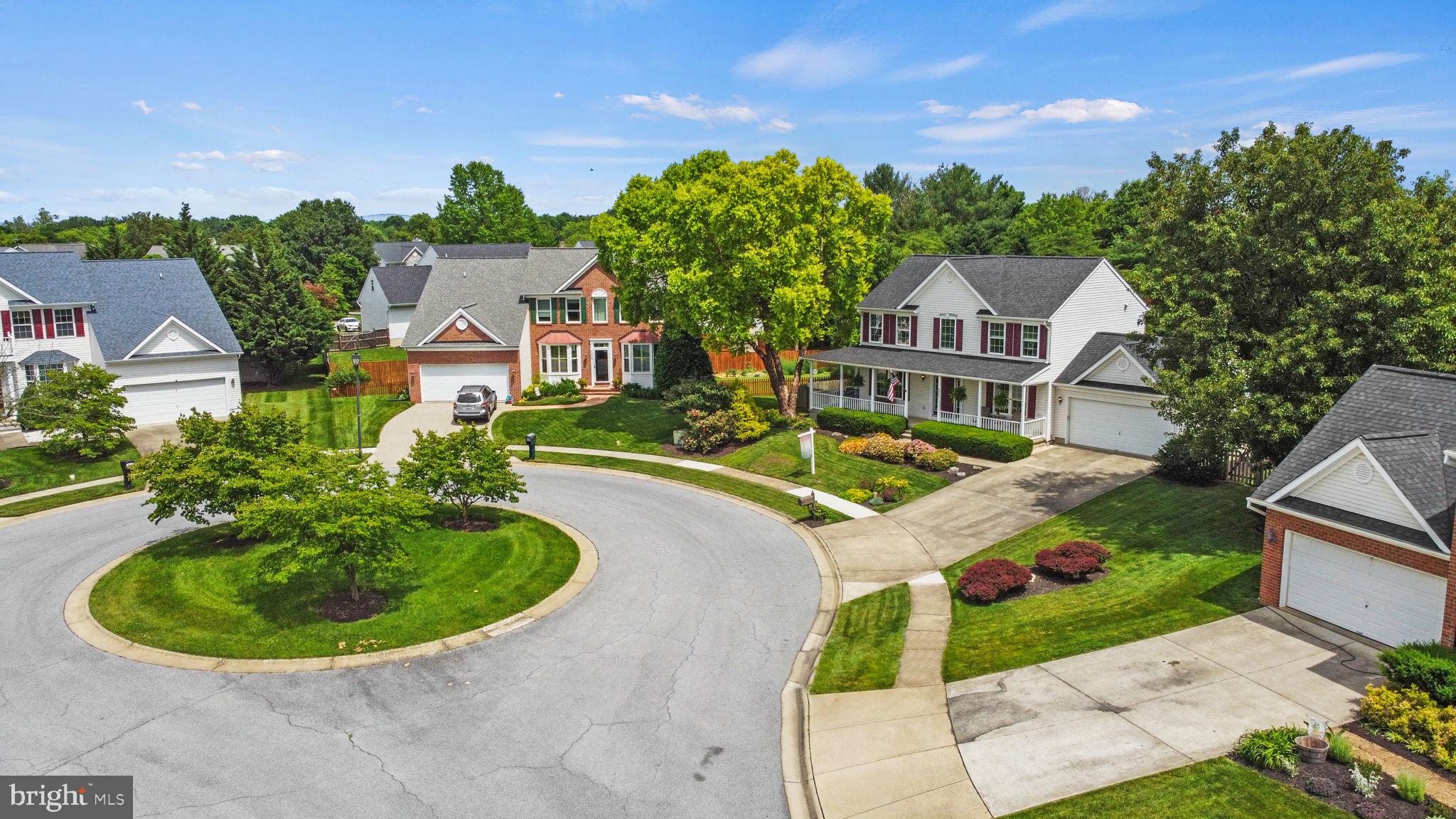 WELLINGTON TRACE - Residential