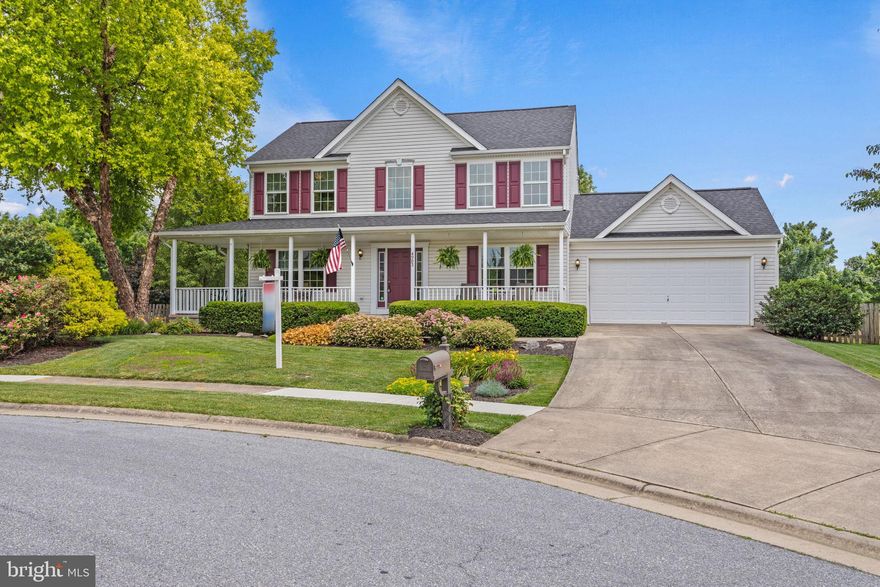 OPEN HOUSE CANCELED.  
Welcome to Your Dream Home in Convenient Wellington Trace! 
Nestled on a beautiful cul-de-sac, this stunning single-family home offers an exceptional blend of elegance and comfort. Boasting 5 bedrooms and 2.5 baths, this residence is perfect for those seeking ample space and modern conveniences.
As you step inside, you'll be greeted by the warmth of hardwood floors on the main level. The updated kitchen is a chef's delight, featuring stainless steel appliances, gas cooking, solid stone countertops, a breakfast bar, and cherry cabinets. Adjacent to the kitchen is a large breakfast room, leading to a backyard oasis with a patio and an expansive, fully fenced yard – perfect for family BBQs or entertaining guests.
The main level also includes a formal living room and dining room, ideal for hosting gatherings. The family room, located off the kitchen, offers a cozy gas fireplace, creating a welcoming atmosphere for relaxation.
Upstairs, you'll find 4 spacious bedrooms. The primary bedroom is a true retreat, complete with a luxurious en-suite bath featuring double sinks, a soaking tub, and a large ceramic tile shower. Each bedroom provides ample space and natural light, ensuring comfort for all.
The lower level is designed for entertainment and convenience, offering a large recreation room and a fifth bedroom – perfect for guests or a home office.
Don't miss the opportunity to make this exceptional property your forever home. Schedule a viewing today and experience the best of Wellington Trace living!