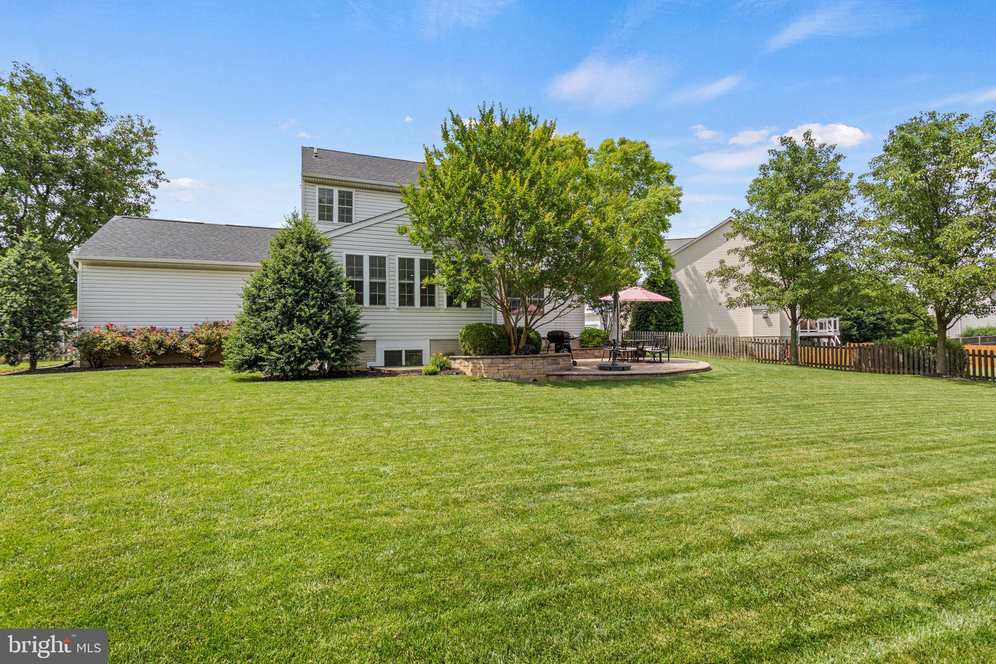 WELLINGTON TRACE - Residential