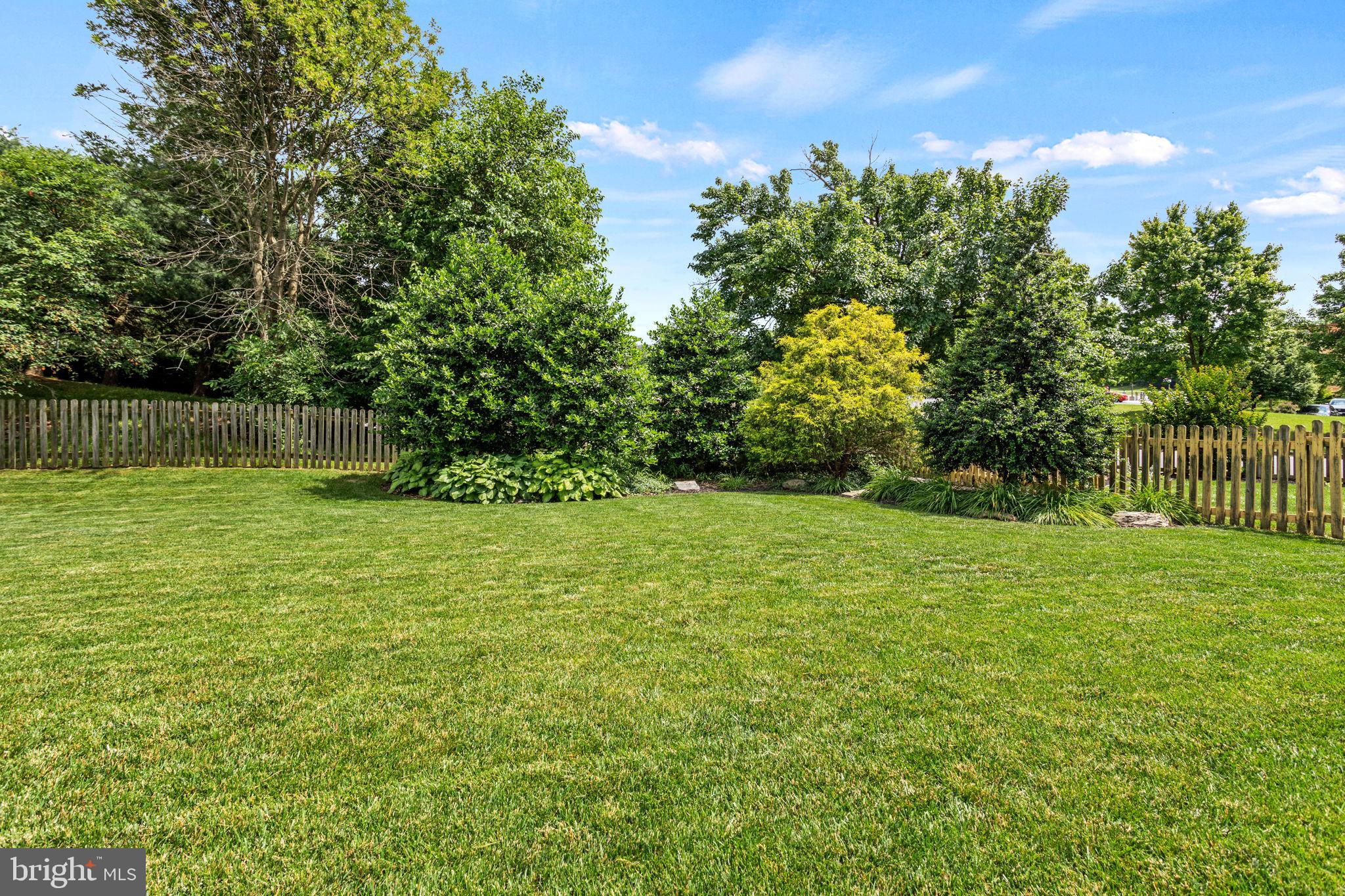 WELLINGTON TRACE - Residential