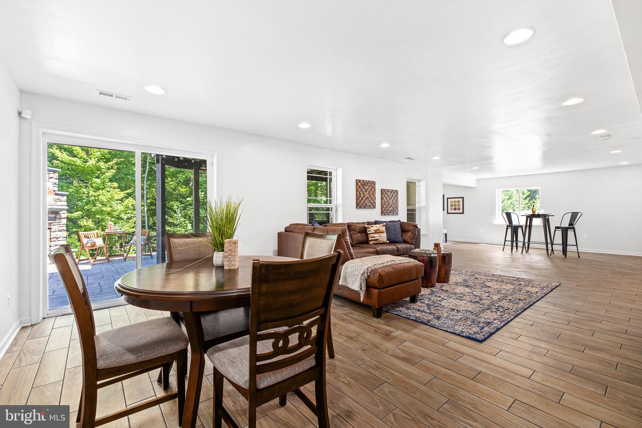 COLONIAL FORGE - Residential