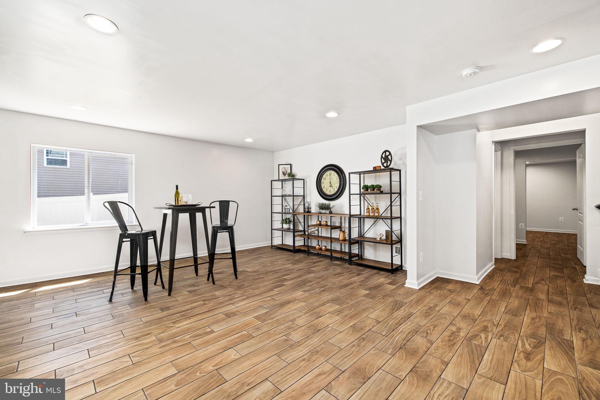 COLONIAL FORGE - Residential